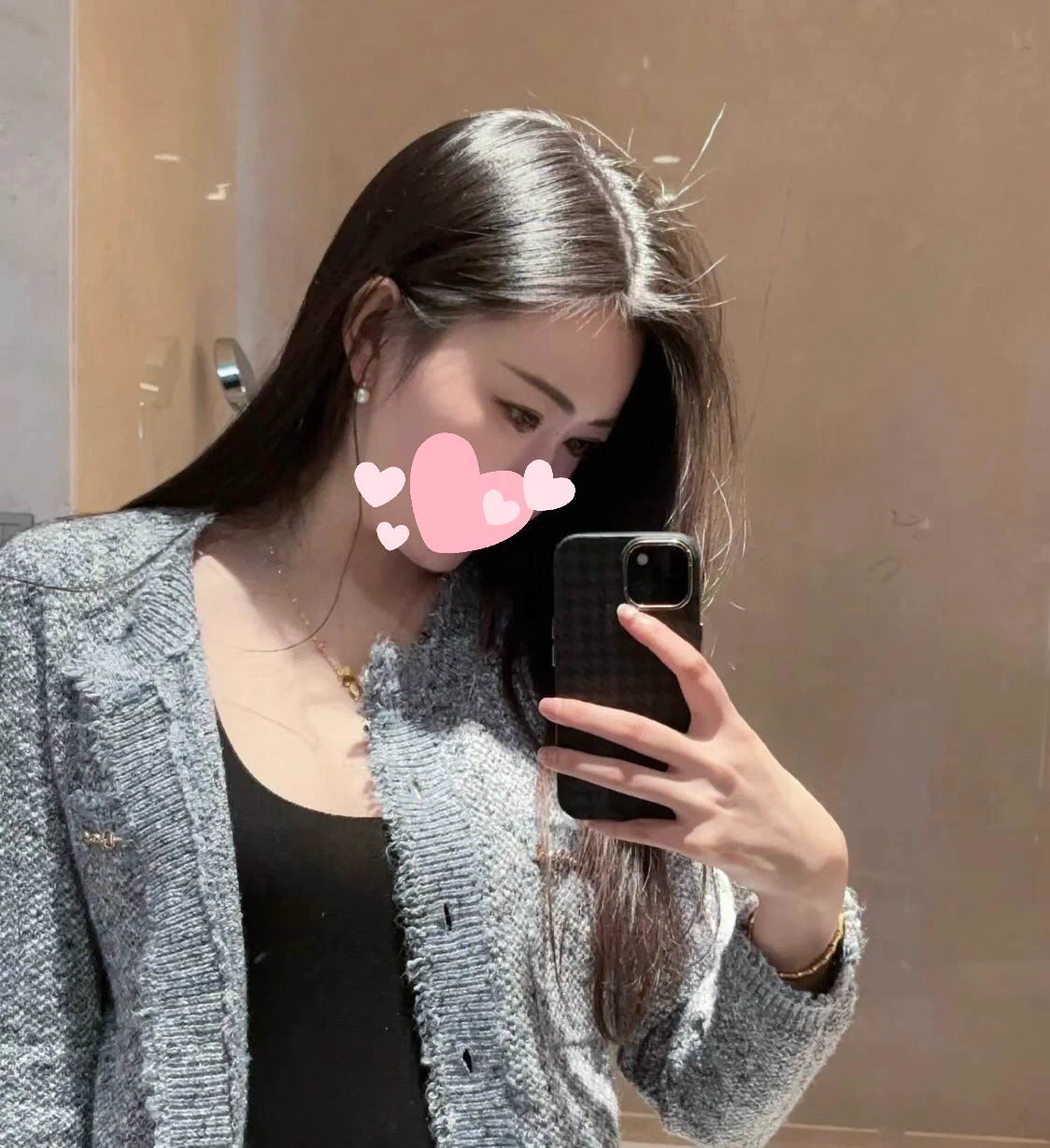 老公回老家扫墓，我就出去偷情，这样违背道德的感觉真的很上头，还有几天的时间，有想约的吗，点赞私信~ https://t.co/33flsyM2M1