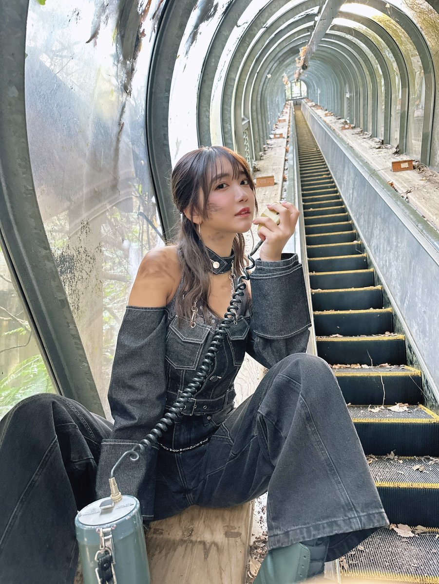 4/25(金)の定期公演では

・新曲「愛ノ灯火」ライブで初披露
・MVで着た衣装でライブ

します！！

ぜひ来て欲しいのです！💪💪 https://t.co/zmAJNVxgik