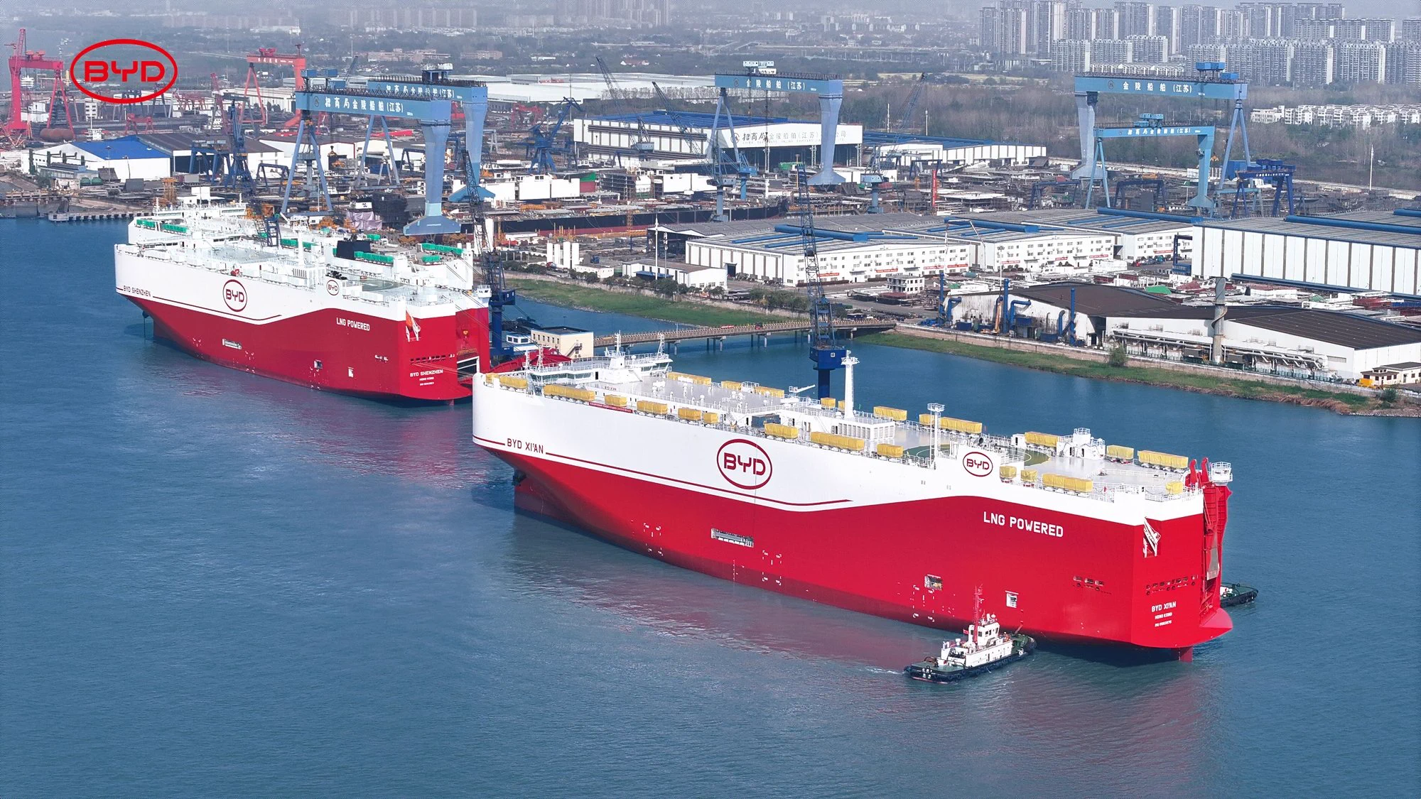 BYD XI'AN hits the waves, as the world's largest roll-on/roll-off (ro-ro) carrier, BYD SHENZHEN, prepares to make its mark at sea.Drive the future. Sail with BYD.#BYD #BuildYourDreams https://t.co/82txjrnNNb