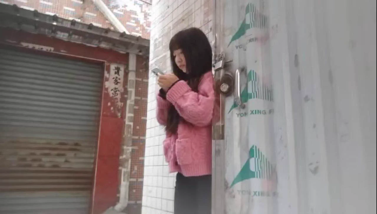 #南通 #站街 #扫街听说海门大千商贸城有妹子，晚上7点驱车前往，结果发现宝藏地了，几乎全是年轻的，一晚连开五枪，有戴眼镜的05嫩妹，黑丝萝莉，jk小妹，黑长直气质女，不虚此行 https://t.co/0TCPj80Qfj