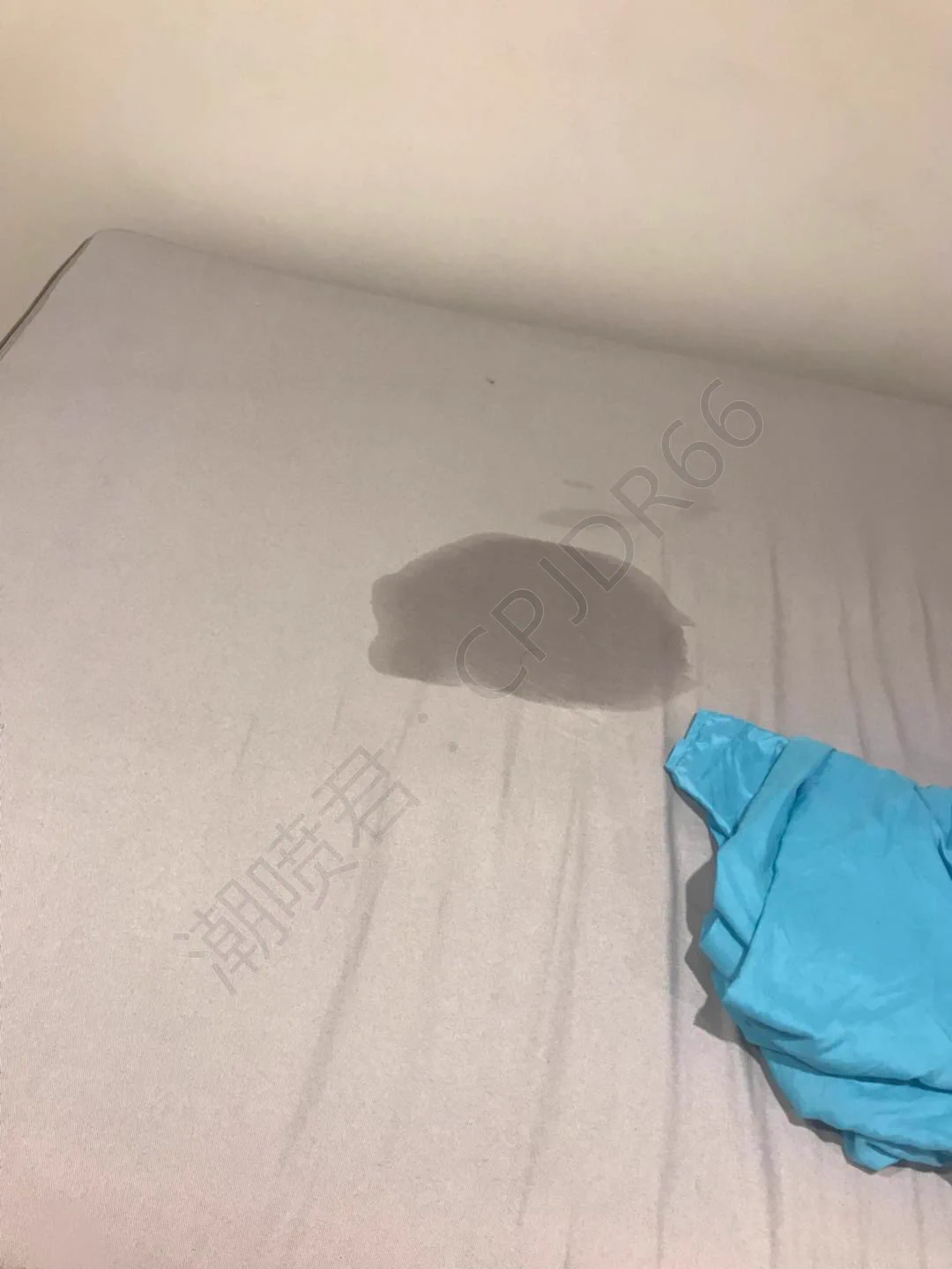 女人潮吹是种什么体验？忘记什么时间教的她特意回来找我反馈潮喷了4次说我是女人的福音请叫我性福的搬运工（潮喷君）（上）后续打开评论区查看 https://t.co/1aQ35Y8IoD