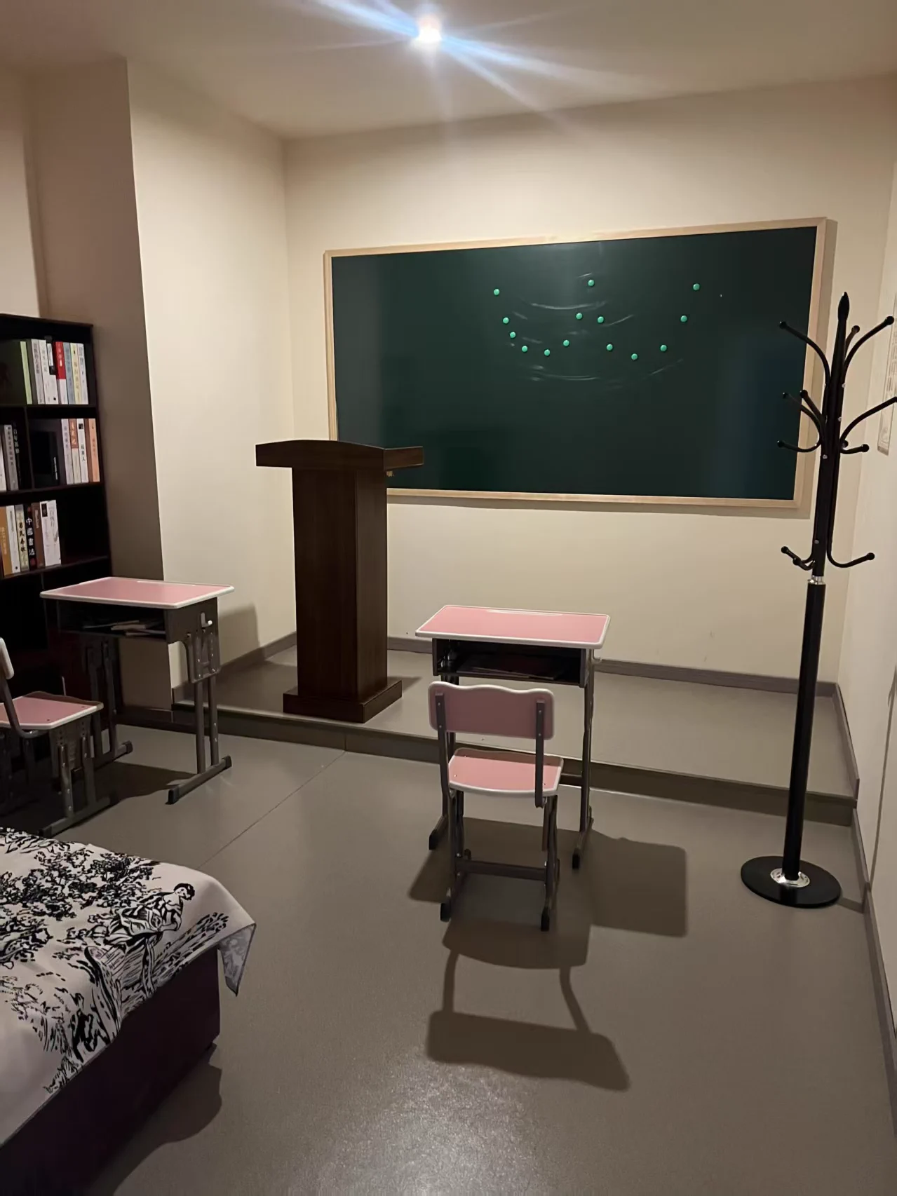 Spa玩出新高度，长沙遥遥领先！事实说明任何行业都需要创新，坐标长沙湘江世纪城，人均消费600元子，希望能帮到你们，明天去探店！我就是探店博主🫦📷 🫦 https://t.co/aa4jhpEc88