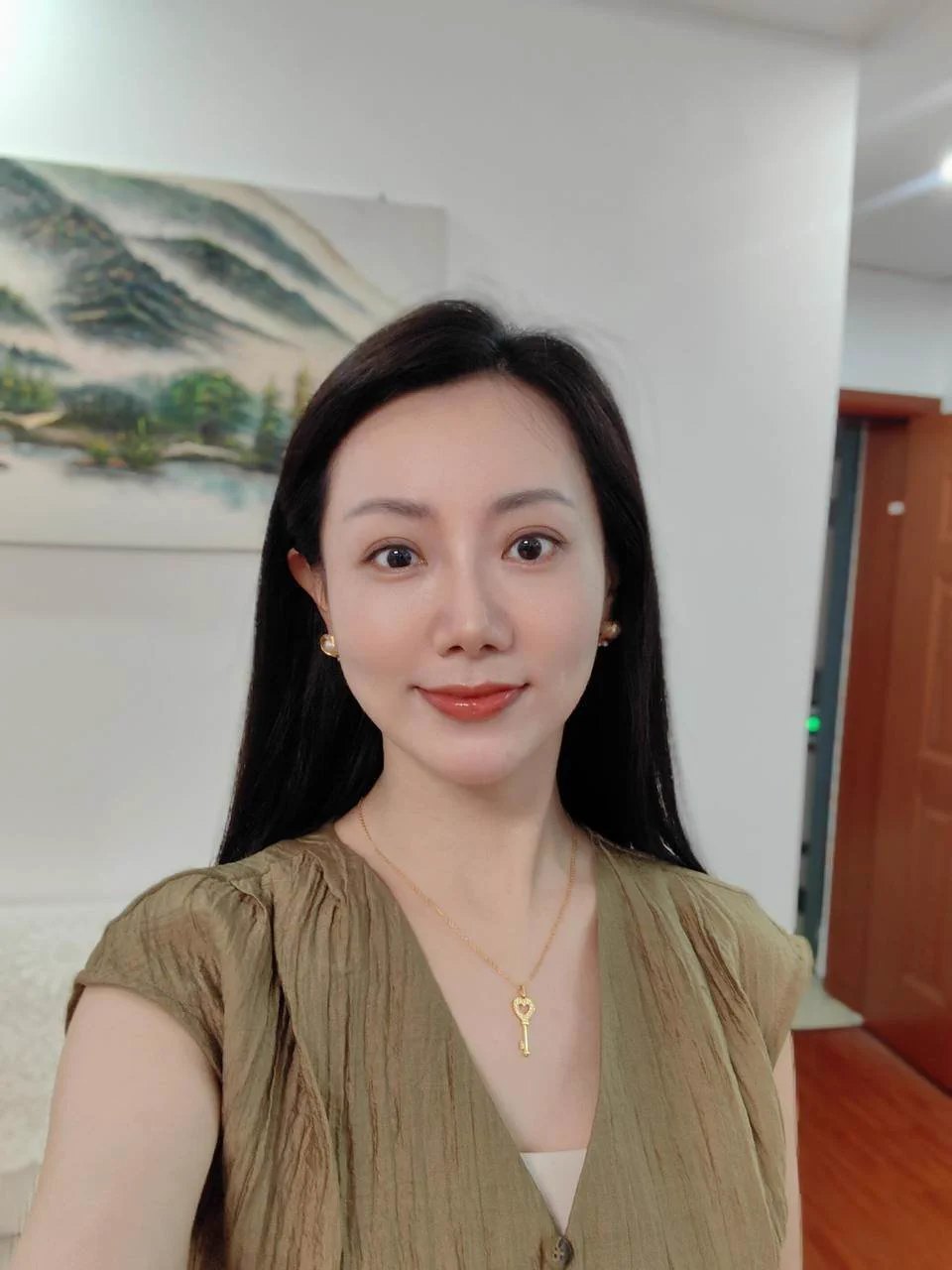 约了个巨猛的大叔，不愧对我一上午的梳妆打扮～我的小穴在他粗壮武器的撞击下心花荡漾，肉体和内心感觉都很满足，唯一的缺陷就是没有被无套内射…想看更对活动视频的点赞➕私信，想报名约啪的私信注明来意（同城可约） https://t.co/qB2UUMMdrg