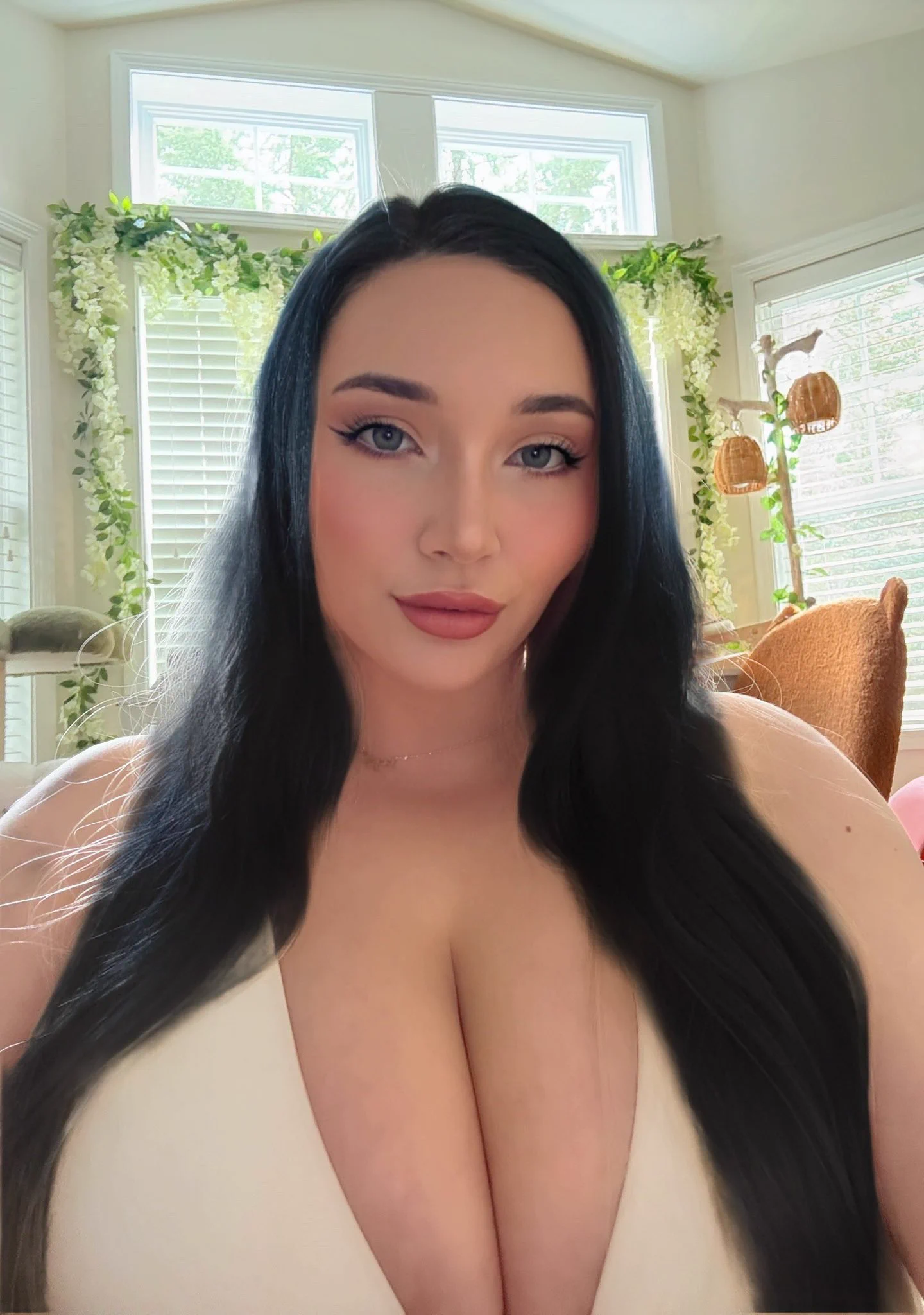 do like any of these hair colors or do I look best blonde? hehe :3 https://t.co/WrKXcvSNK7