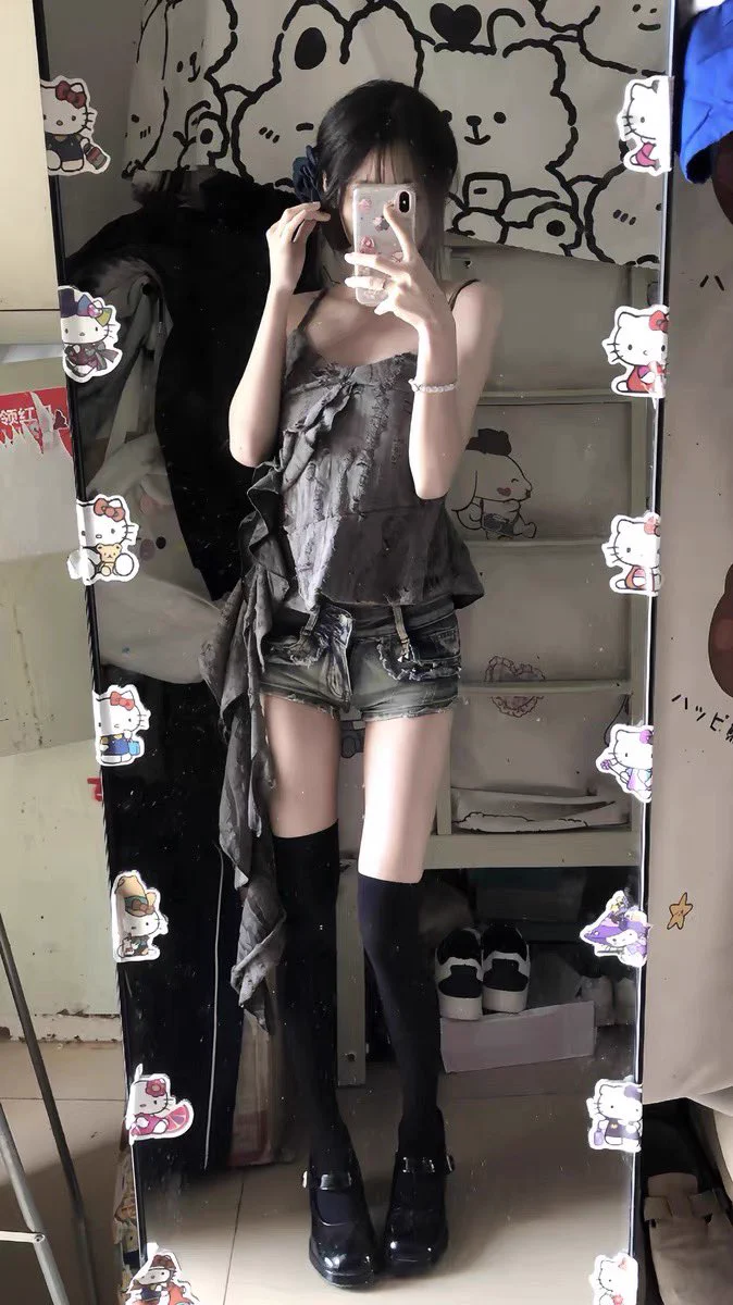 破处卖处 需要钱 老板有吗？ #处女 #金主爸爸 https://t.co/Rck3GGCMZ4