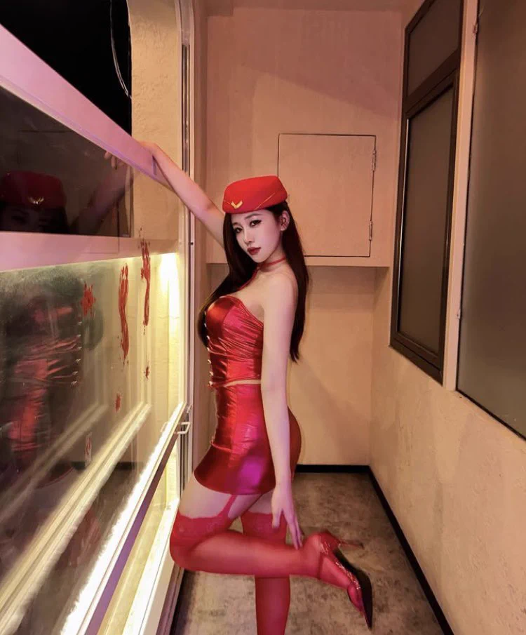 全套 90分鐘 4000💰 不限次數6000💰 三小時限時不限次過夜10000💰 （有特殊服務唷）皆可約旅館_套房#付費約會 #看情況接受無套#轉推愛心加追蹤優先回 https://t.co/LrF9HhRiV9