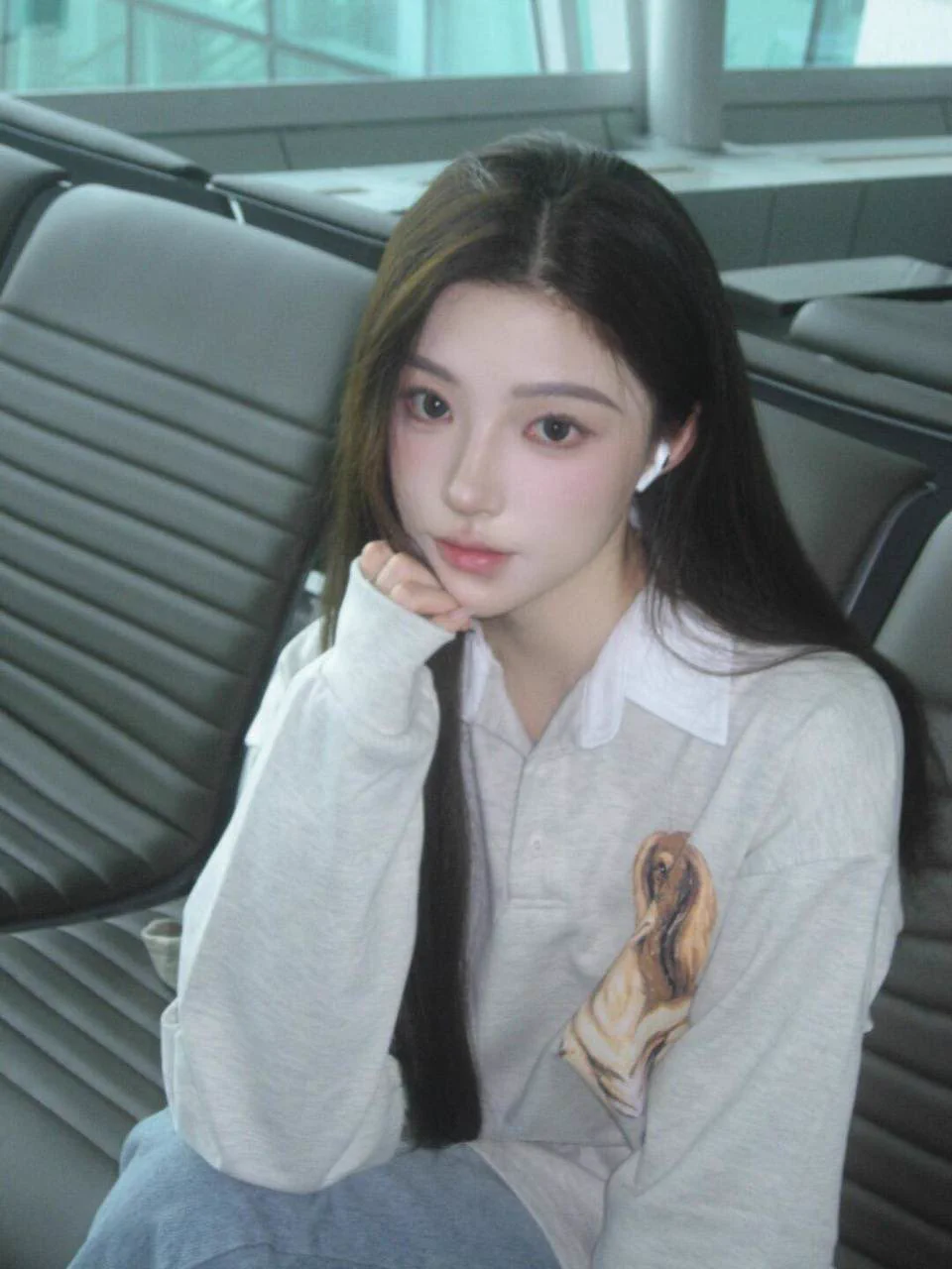 #上海气质原生脸   兼职仅预约                      媚眼如丝 杏脸桃腮 柳腰 马甲线  酒杯腿 169cm x 95斤x D • 签约达人博主&amp;模特• 02年  嫩滑如玉• 双一流美院  艺术系🛰️：h828278🐧：1049257842看照门槛🚪100（永久有效）备注zfb口令🧧添加➕✈️：https://t.co/S328t73gnG https://t.co/GUV8Y1UHw3