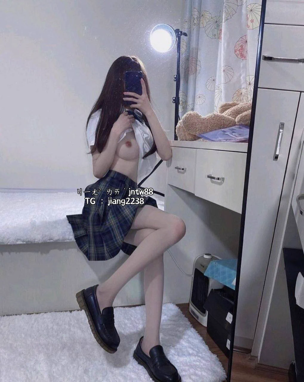 晚上好n(*≧▽≦*)n有沒有色叔叔想看尿尿的地方舉手我看看有多少人想及愛你#幫姜姜按贊轉推❤ https://t.co/2WWQM17rs6