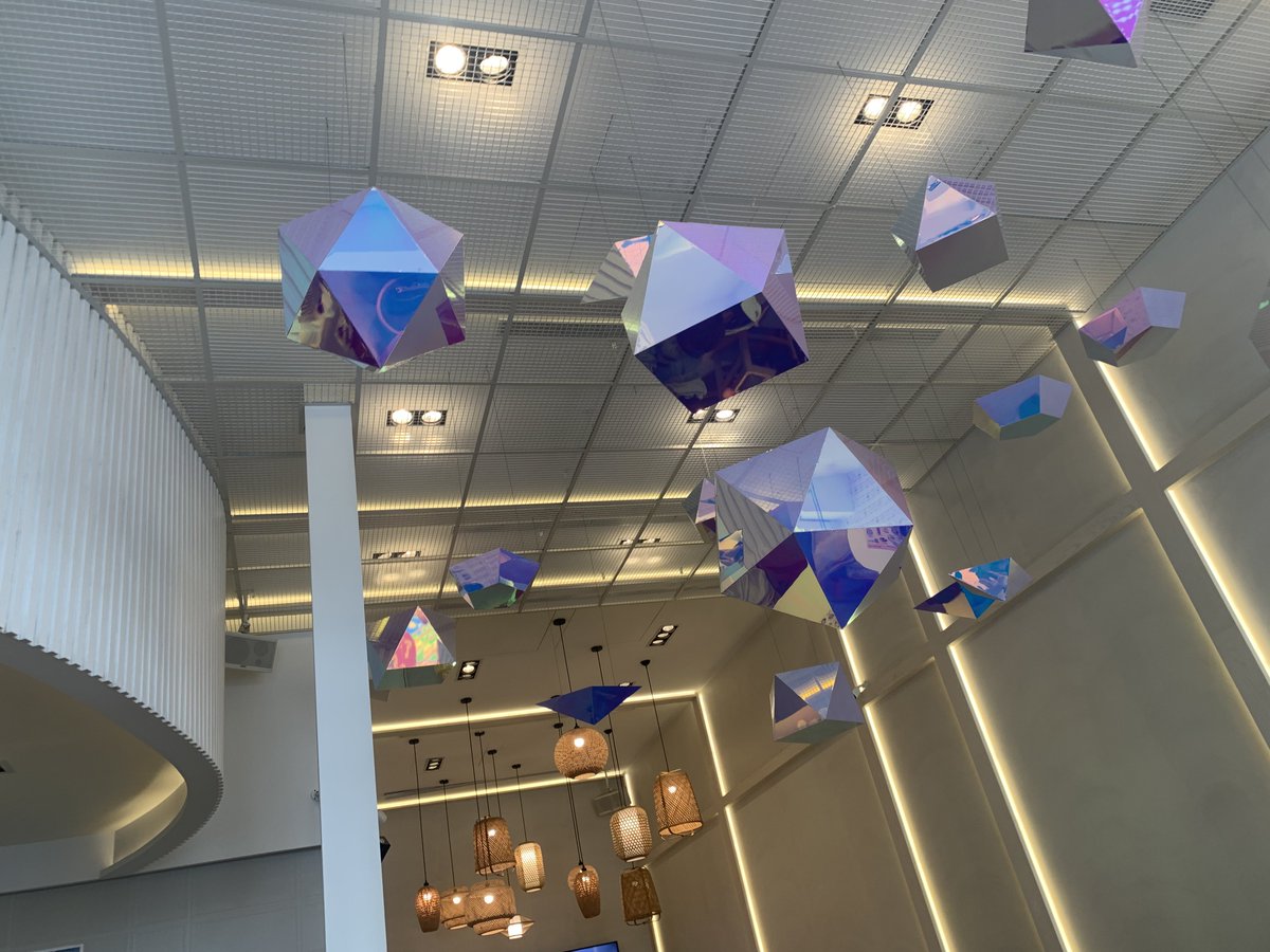 幹，很多婊子吃完不走佔空間，兩人兩包卡四位。 https://t.co/46PSoIGH0F