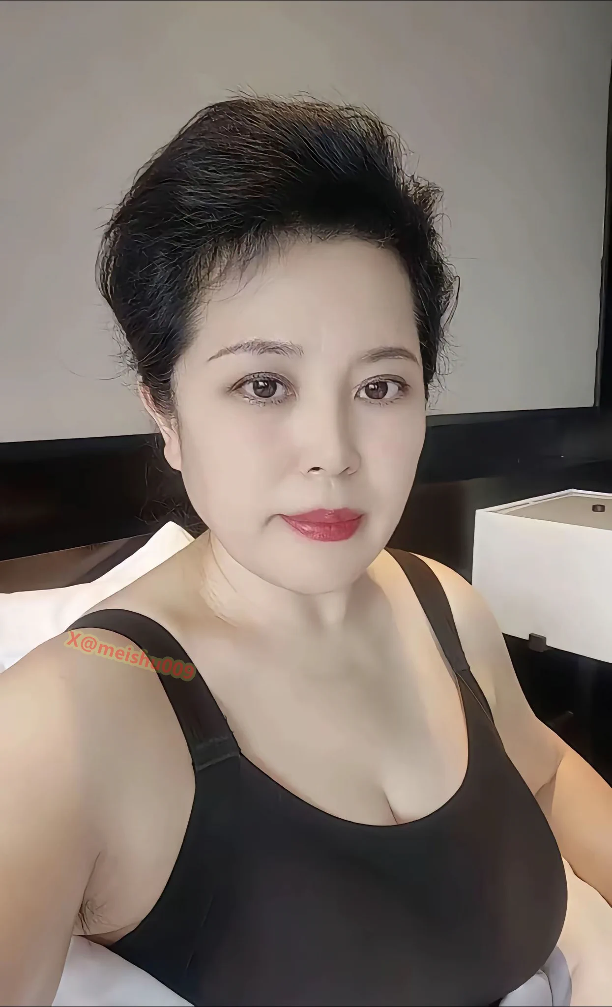 50路的阿姨还有人爱吗？ https://t.co/CjwoYwKBN4