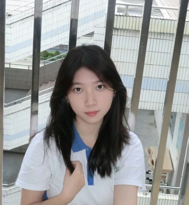 凡是给小茵这条点赞的，全部送私密照，私信自取😁 https://t.co/sFtCkOfiMs