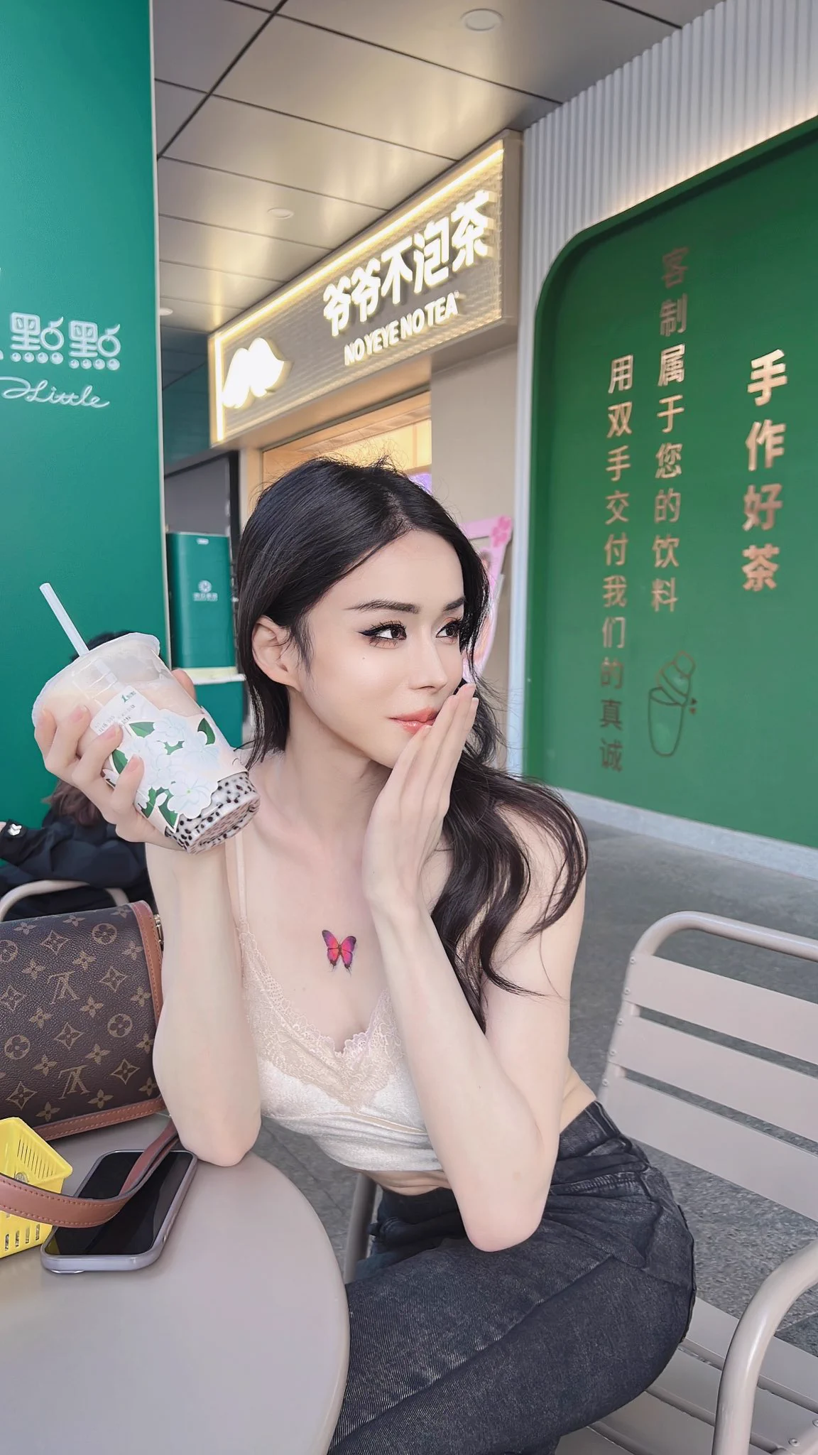 有人说我不是美女虽然说我知道是事实但你亲口说出来真的让我很难下台有什么得罪可以直接说没必要这样😭#上海ts #海口ts https://t.co/eZf8oGIl2x