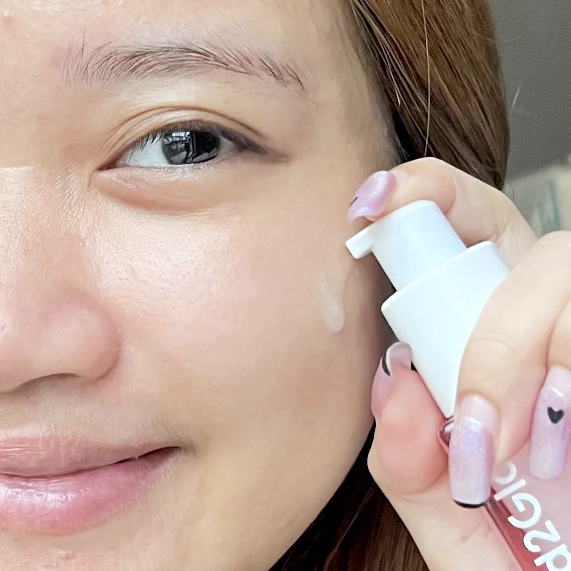 ป้ายยาาาา เซรั่ม Niacinamide + มอยเจอร์ ของ Glad2Glow คือบับบแกทำไมดีอย่างงี้ เป็นคู่หูที่ใช้บำรุงผิวหลักๆๆๆ หลังเที่ยวสงกรานต์เลยแหละ บำรุงให้ผิวใสผิวฉ่ำชุ่มชื้นขึ้น ลดรอยดำ สีผิวหมองคล้ำจากแดดได้ไวมากกกกก ประทับใจอ่ะ #ของดีบอกต่อ https://t.co/Pt50gjpDvn