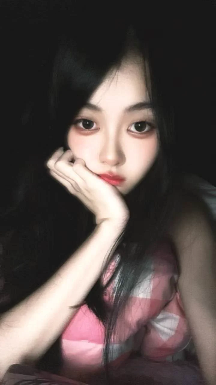 昨晚录的瑟瑟视频，想看的点赞送 #私信 #自慰 #文爱 https://t.co/cOHNTlDbz2