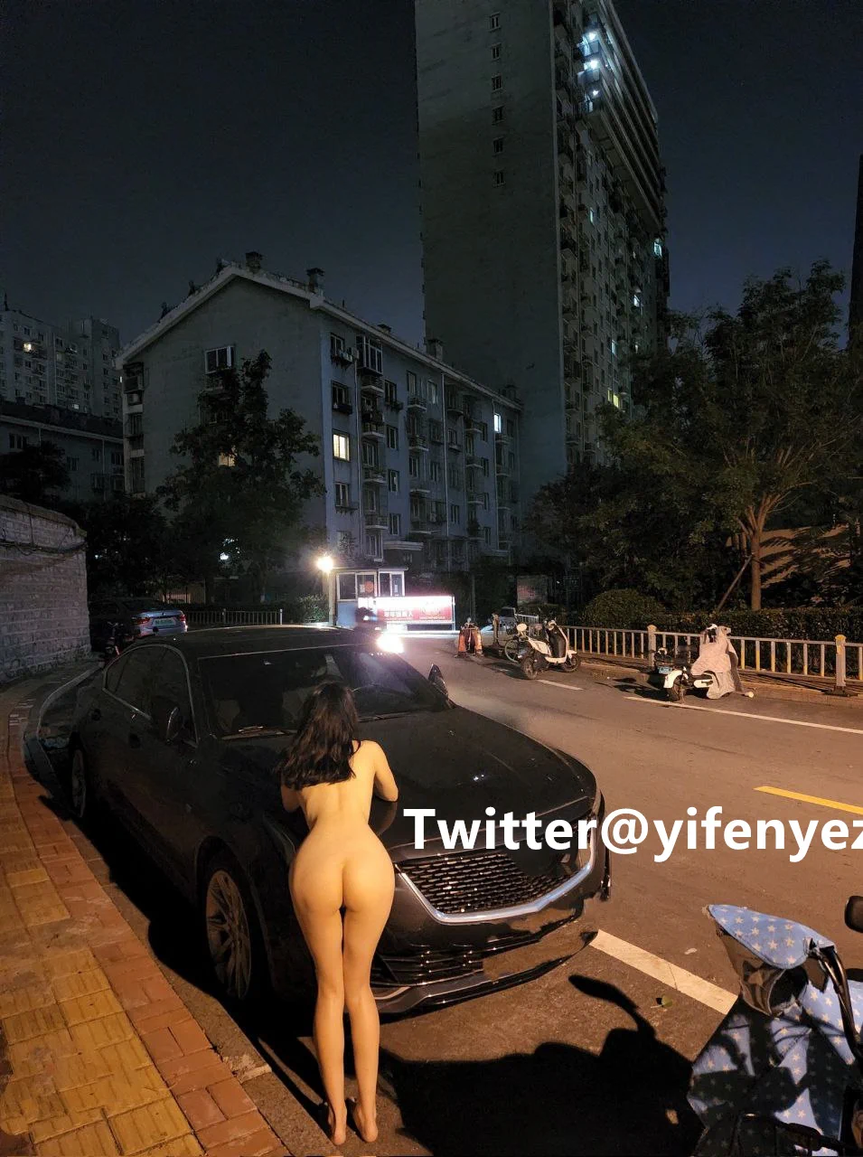 月光亲吻我的每一寸，你想试试吗？ https://t.co/Biou9qJmyi