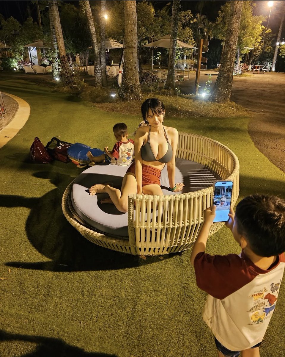 咱們寬哥拍照技術讚讚的未來的媳婦可以放心了 https://t.co/WvR826Bv0r