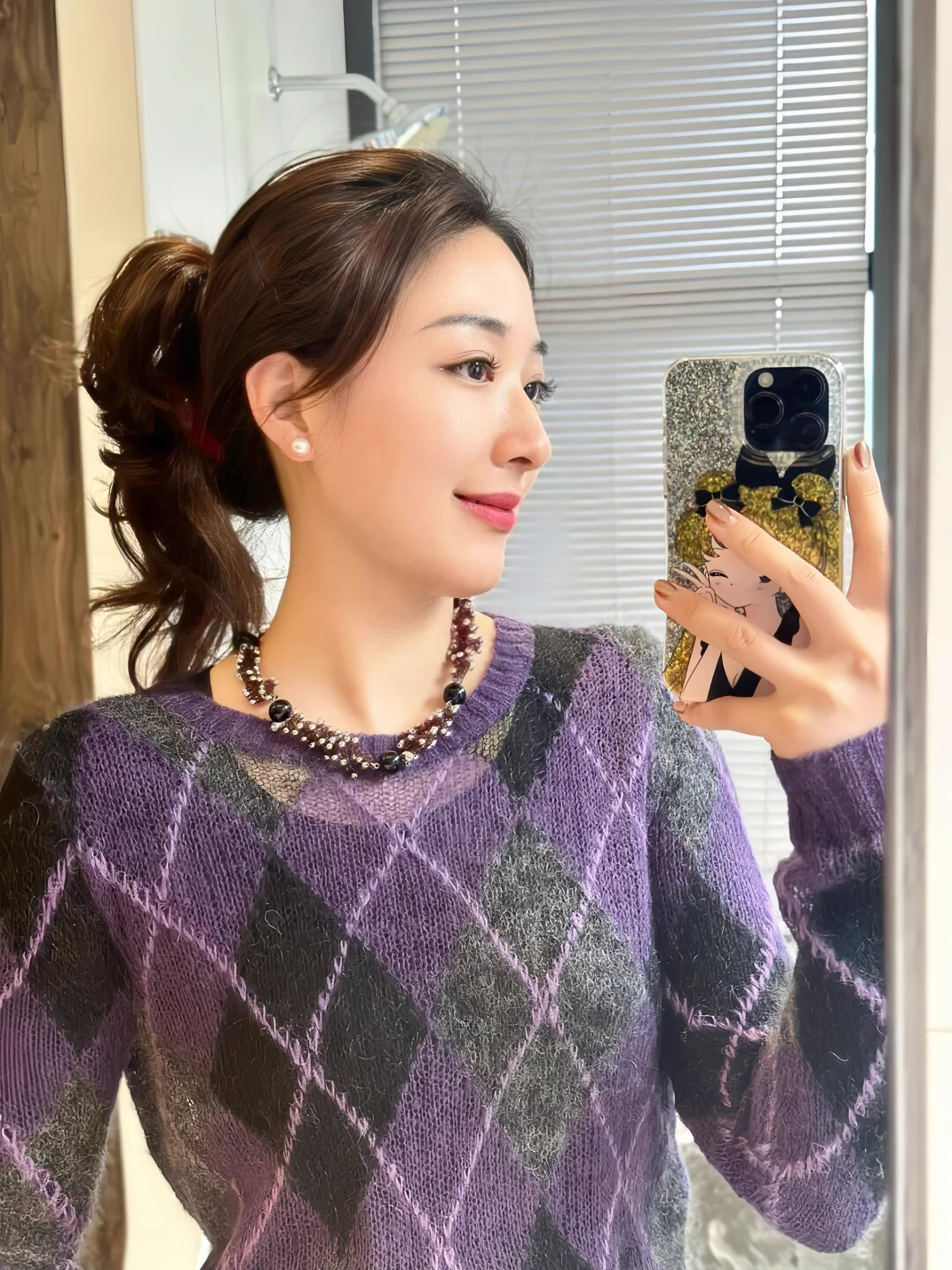 平时发在朋友圈的照片还是很精致的，但是卸了装脱了衣服后、其实也只是个有欲望的少妇… 趁着假期见了个粉丝，他特别喜欢后入，一个姿势做了半小时，感觉撅着屁股的时候腿都麻了，但是高潮让我一直舒服的皱眉闭眼…不过这正是来推特的目的，少妇应该还是有人喜欢的吧，假期还有几天，可以约～ https://t.co/b9Qi0UB6uP