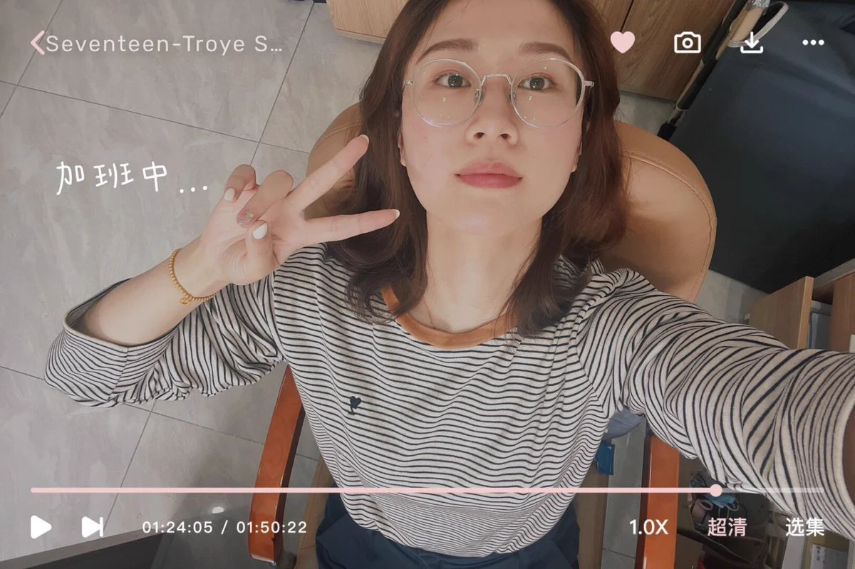 凡是给晓楠老师这条点赞的，全部送私密照，私信自取😁 https://t.co/7SjooU4a4O