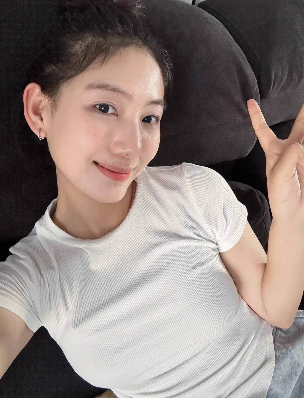 凡是给麻麻这条点赞的，全部送私密照，私信自取😁 https://t.co/vko8HK5nhQ