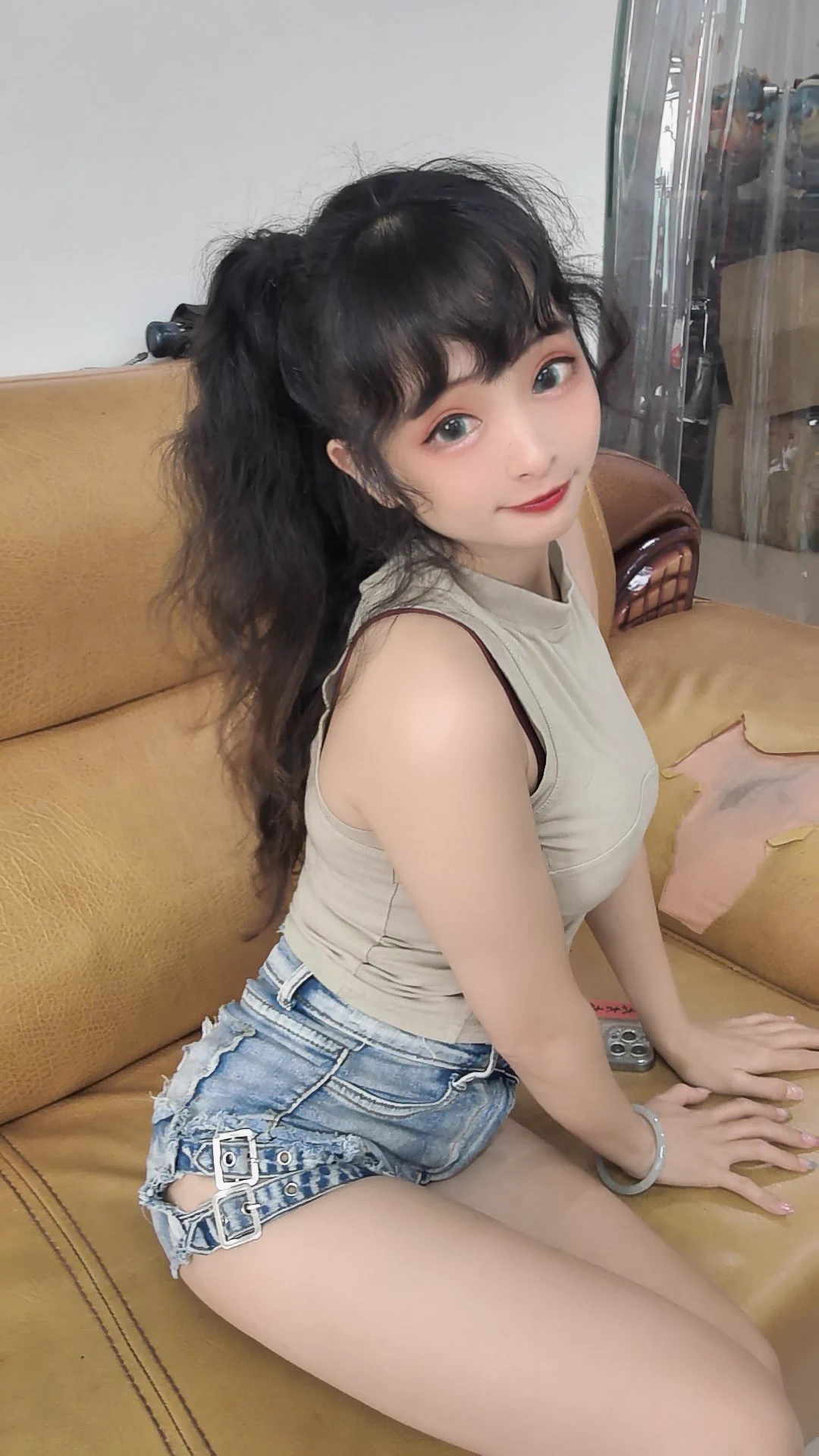 換個髮型就是非常可愛萌妹 https://t.co/cE7sNG6pU3