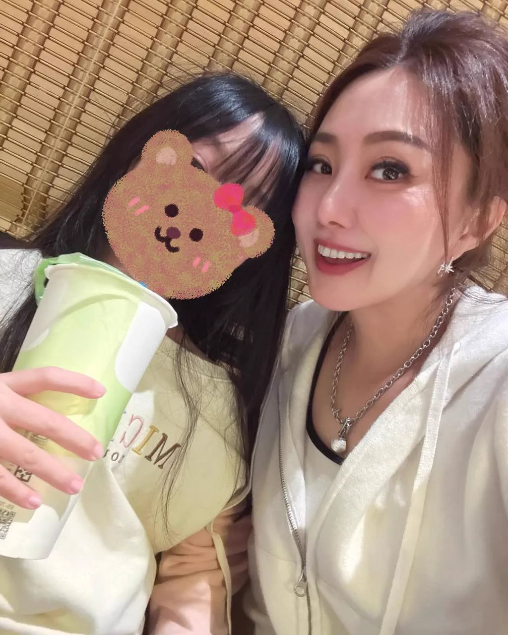 已婚 有娃 微寡...微寡 寡99% 没全寡 https://t.co/Jiu3FPSfTd