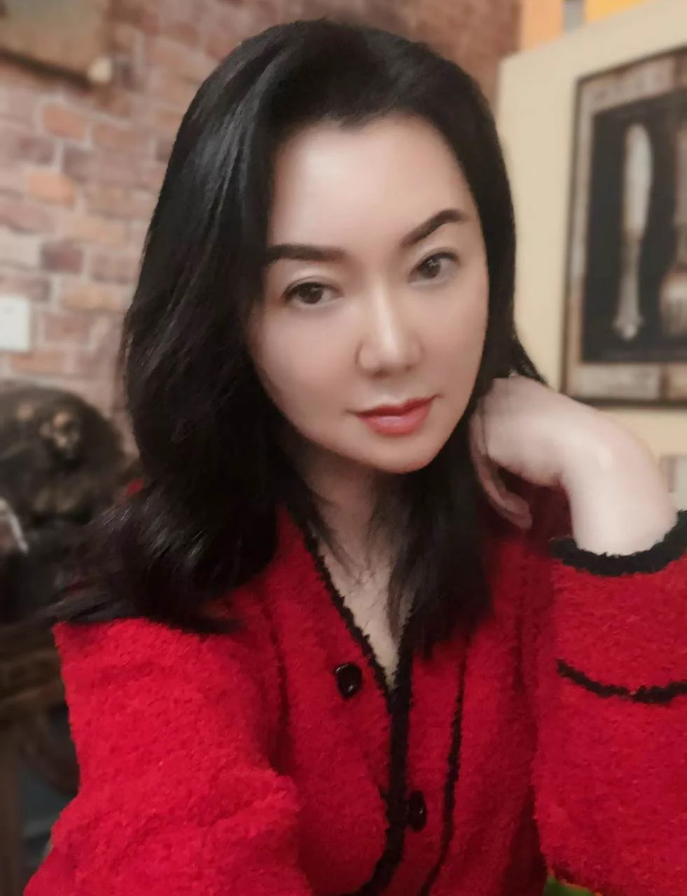 今天和一姐妹吃饭聊天，她说她老公现在一放假就跑出去钓鱼，每次钓到半夜才回来，她说想要亲热一下老公就说累了，我问那她咋办，她说还能咋办只能找人负重前行呗 https://t.co/0EgEDs3S65