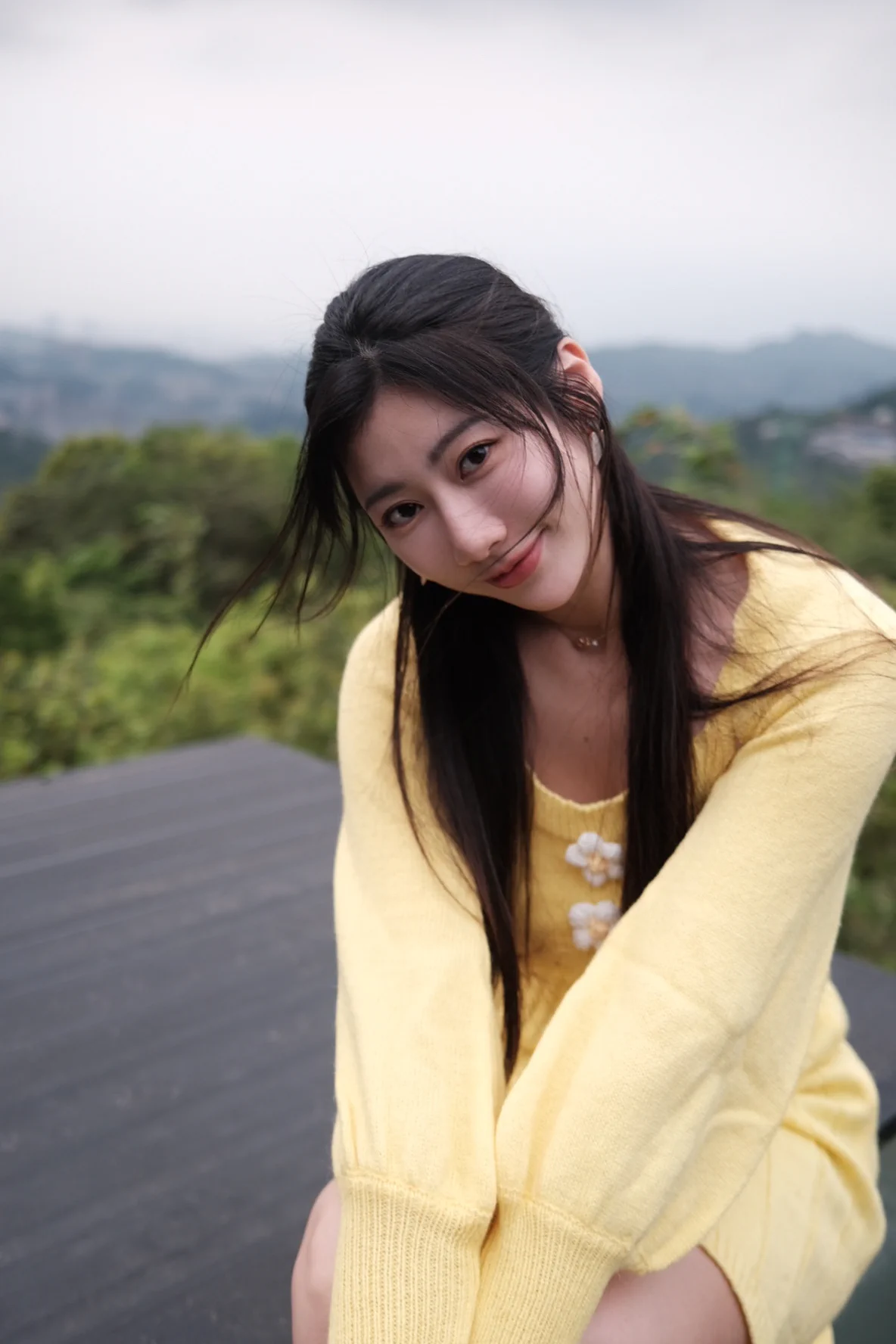 笑一笑～煩惱就會自己溜走啦😚💛檸檬黃的我酸酸甜甜的喜歡嗎🤭作品都在這⬇️⬇️【JVID】https://t.co/7cmrGgyj1r https://t.co/Rhb6pkhckb