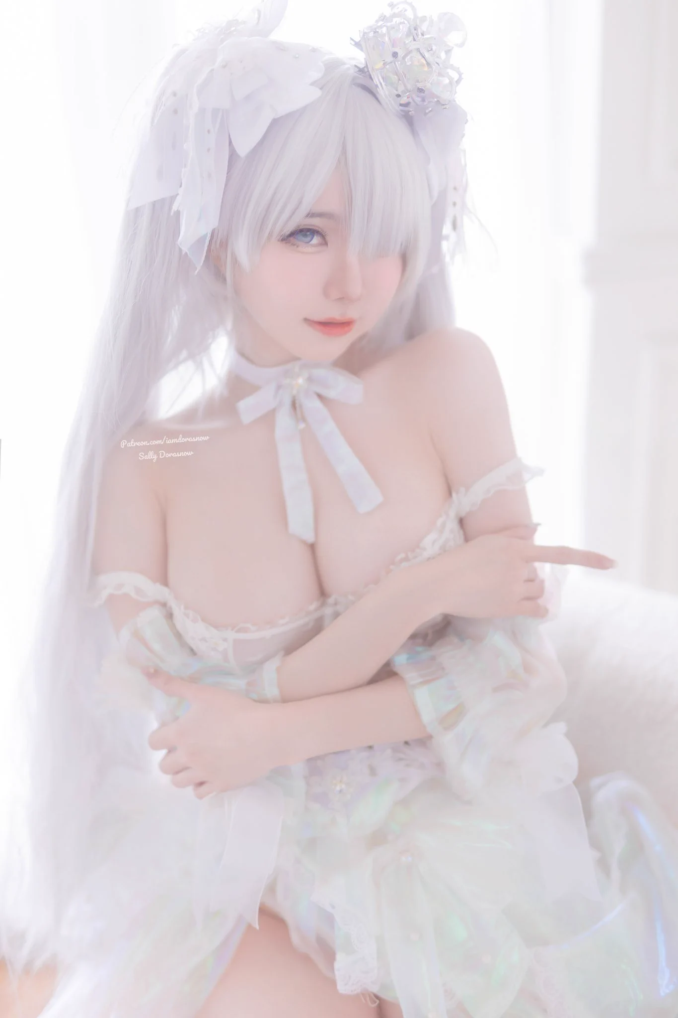 I'm so beautiful today. I like it❤️ CinderellaNikke Cinderella Coming On May!🥰 Most Likely Set A /B tba!#nikkecinderella #nikkecosplay #nikkecinderellacosplay https://t.co/w5M7ZfHcJF