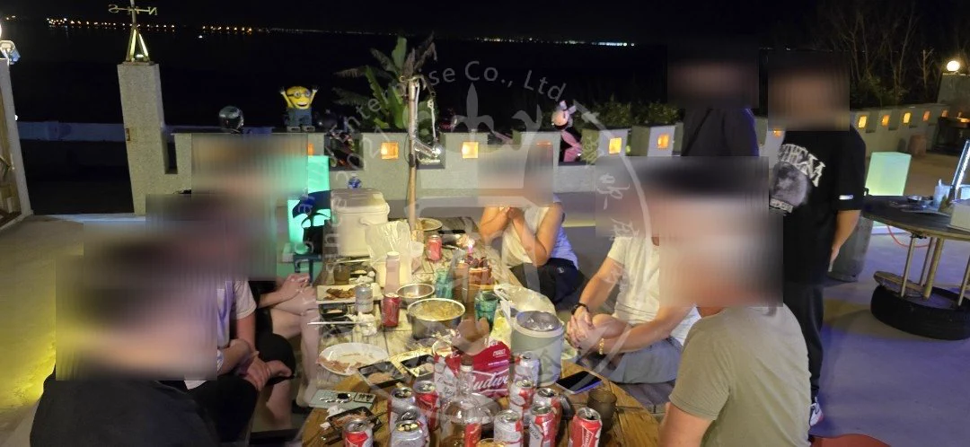 老闆、顧問、資深主管、投資客、員工聚在一起喝酒一樣都在幹話沒有因為職業把氛圍搞得很拘謹好朋友蓋的鐵皮屋豪宅景、氛圍，實在好讚❤️ https://t.co/PawQwxJOwd