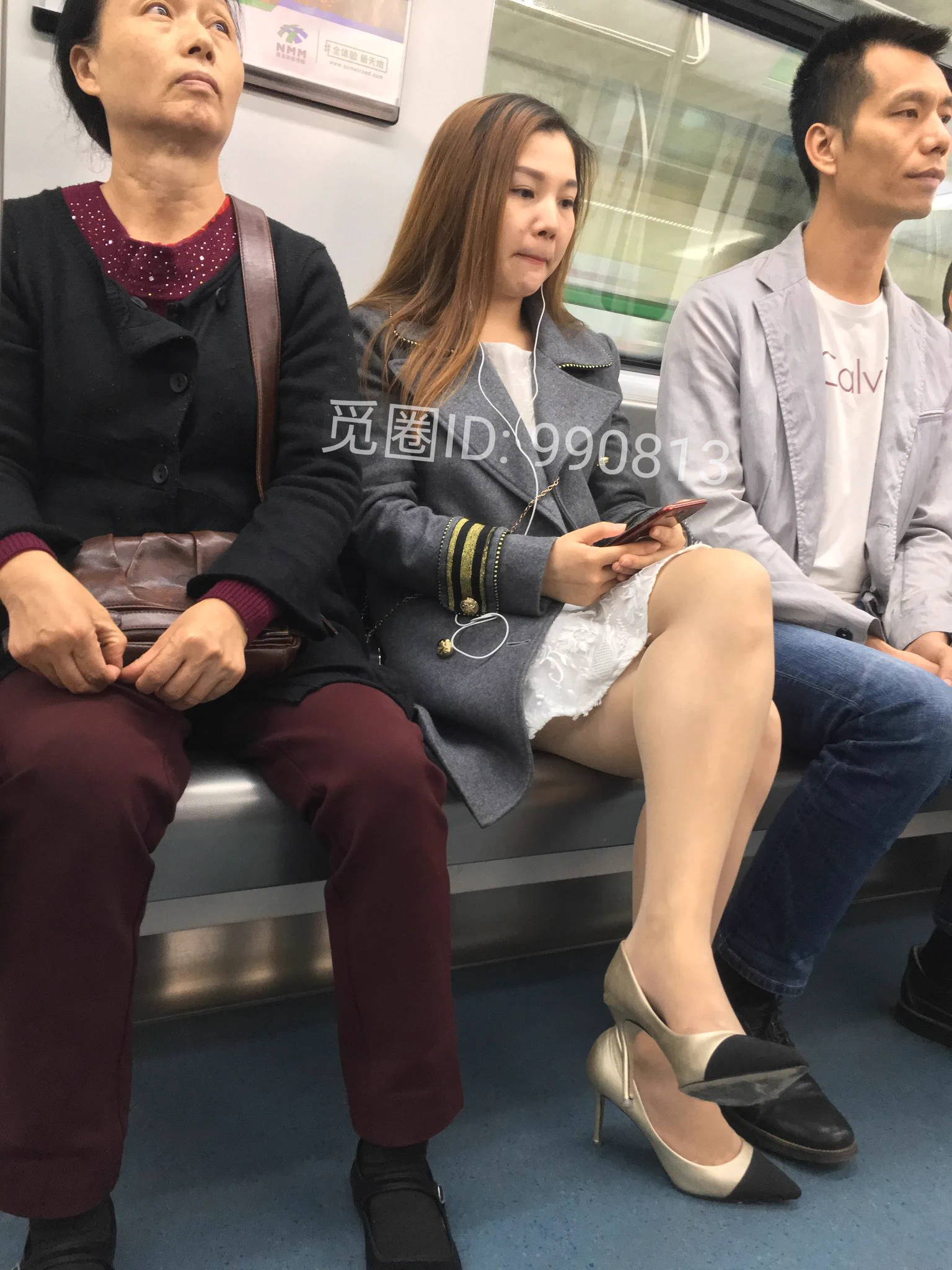 肉丝蕾丝长裙熟妇#人妻少妇 #丝袜人妻 #丝袜美腿 https://t.co/nGH6olaweU