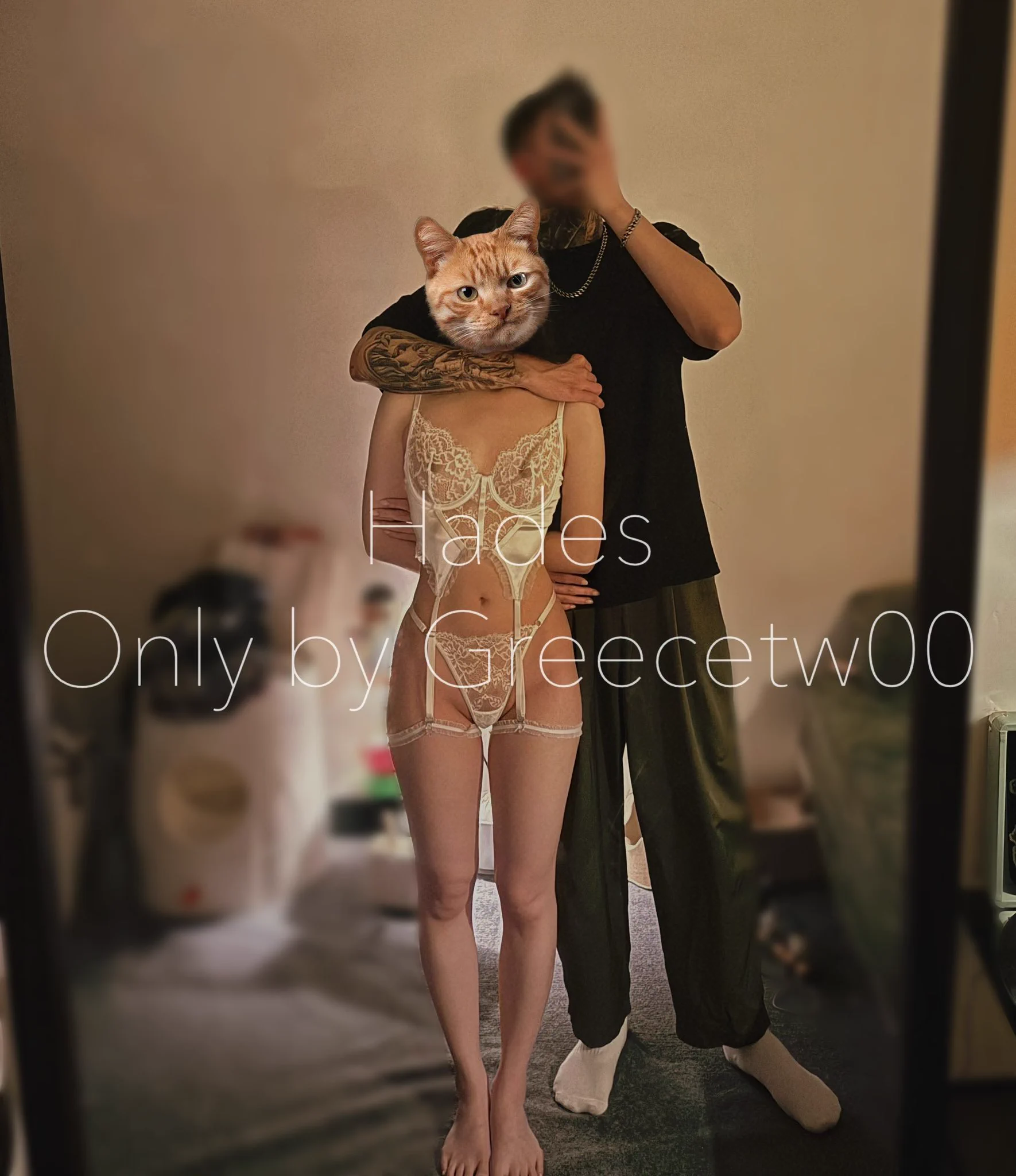 26歲的百貨業女孩起初也是朋友叫她來看我推特本來是單純看好玩的結果我們竟然在Tinder遇到 還被她認了我還不好好把握機會！！經過努力不懈後，終於把她邀請過來本人超級有氣質 就是仙女本人🥰然後她說這套是之前美術設計師類似款她表示很喜歡美術設計師 哈哈哈哈🥹#蕾絲馬甲 #氣質出眾#26歲百貨業女孩