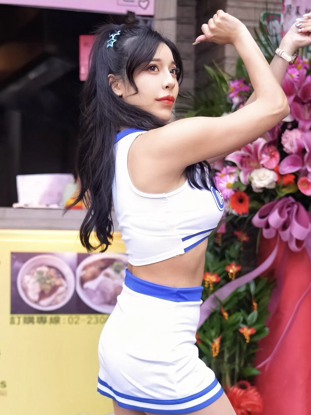 跳舞工作時的安安你看過嗎你喜歡哪個角色的安安😝IG🔍https://t.co/CXJUBZfUcJ https://t.co/pUOqrGP9gH