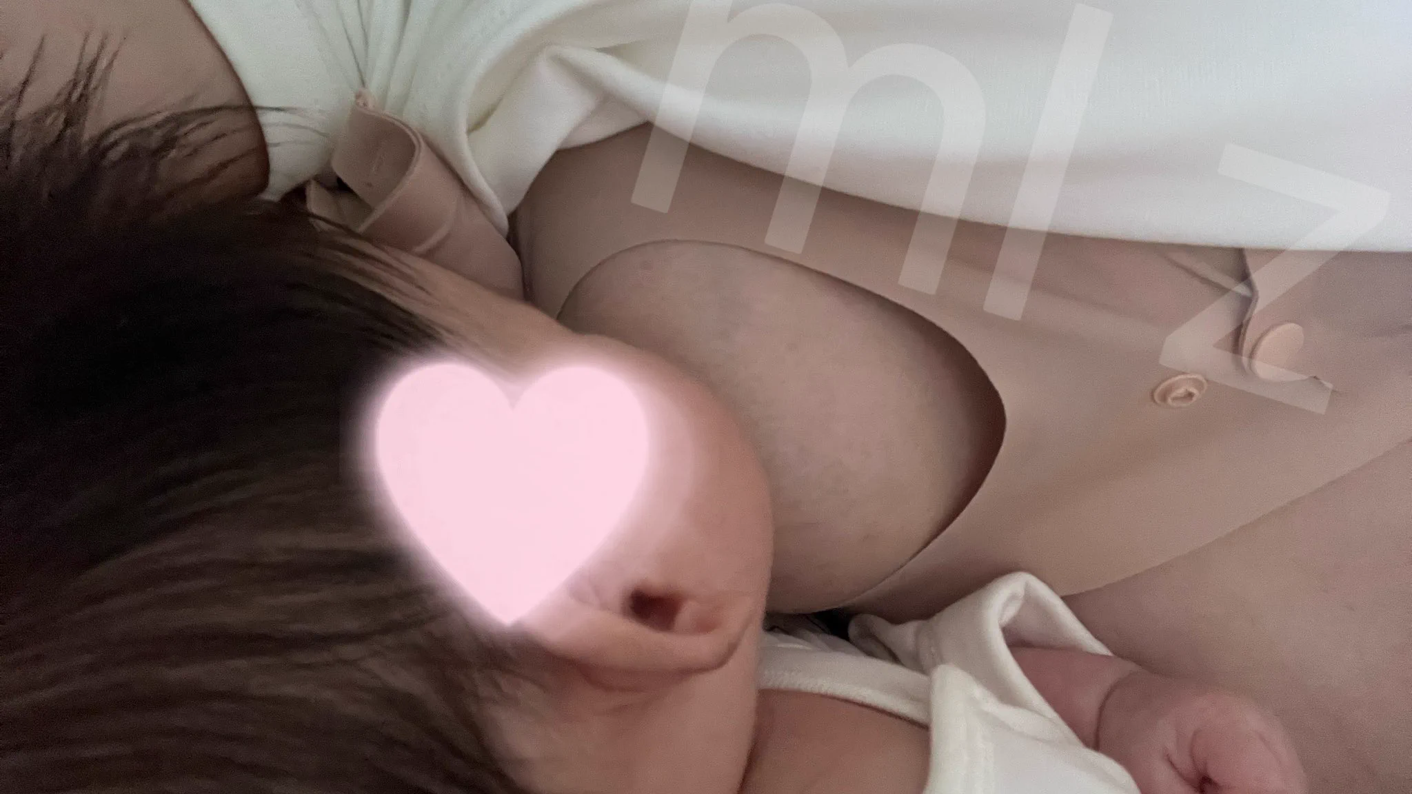 存了一夜的奶，猛吸猛吸 https://t.co/1kSn0tUr2M