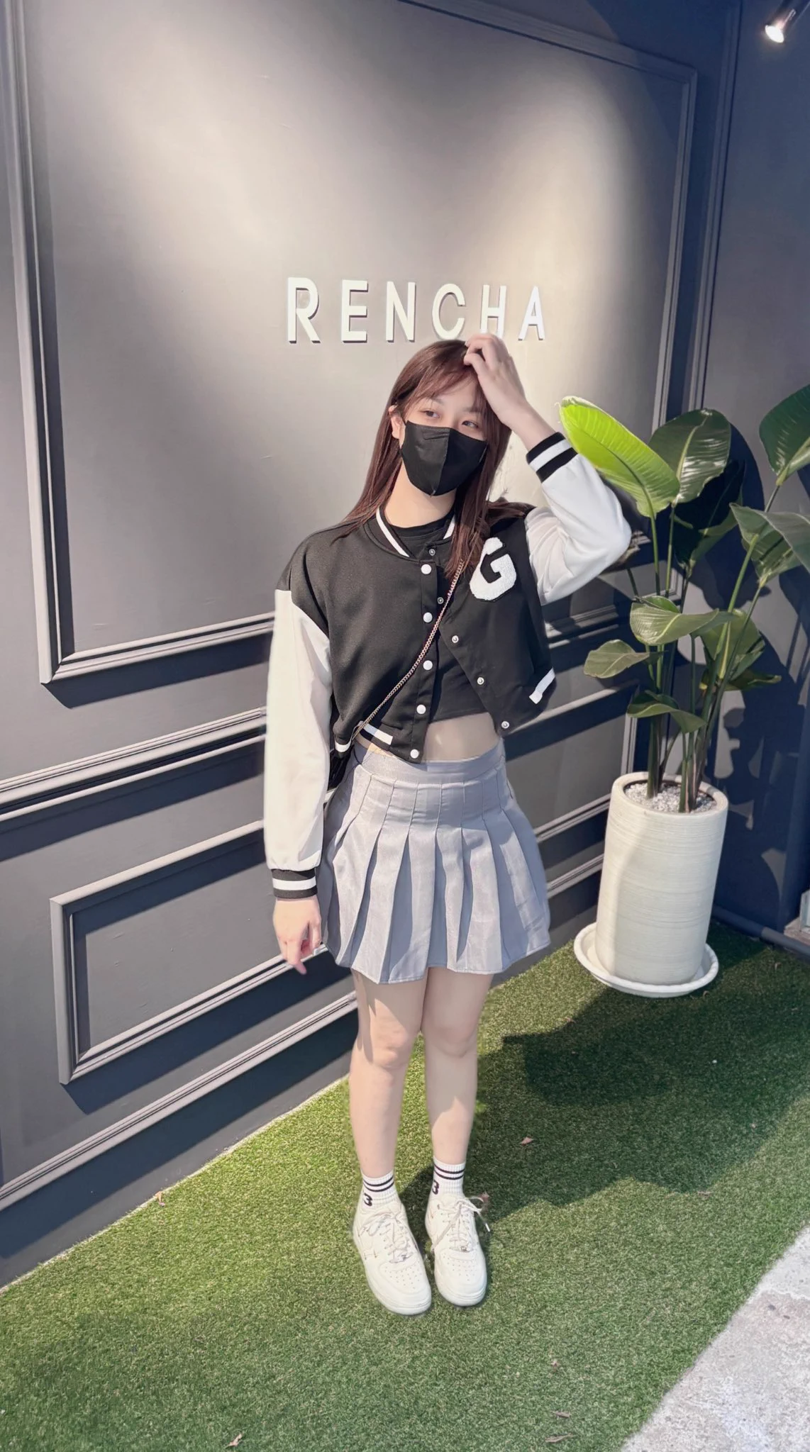 手撥一下頭髮，心已經幫你把裙子掀起來了～🥵 https://t.co/AgT6cFFgwN
