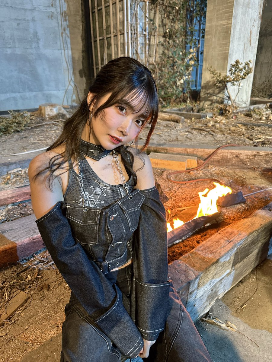 ⛓️北斗MV衣装リモートチェキ⛓️

おしゃれセクシーな特別な衣装♡
お迎えしてくれるかな……？

・上目遣いver.
・おへそver.
・パチンコ右打ちver.

の3パターン撮ります！！💜

https://t.co/PDngDp4EED https://t.co/Ah5oP97WMI