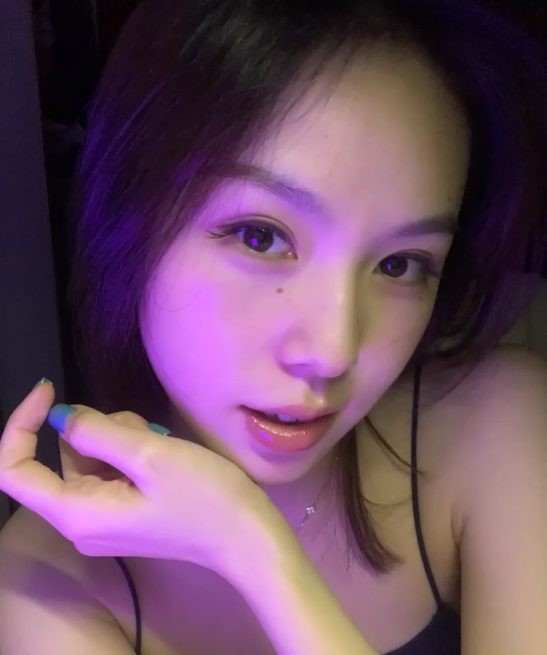 都说成熟稳重的男士喜欢风韵知性的女人，同样，我也只喜欢成熟稳重的男士，在互不干涉生活的前提下我们可以做朋友之上，恋人之下的性伴侣，私信都会看！没回的话可以主页电报找我😘 https://t.co/cAAldogo6F
