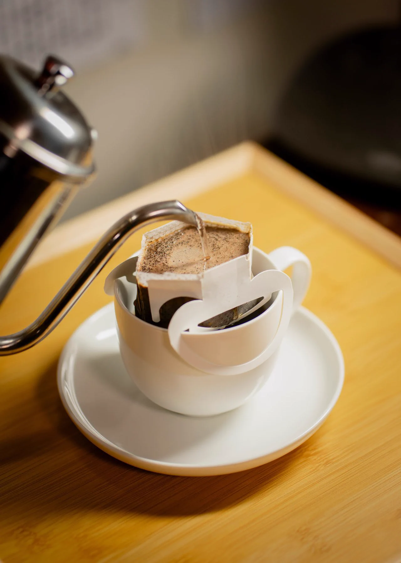 “リアル体験型モキュメンタリー”『HAZE coffee #ある珈琲店にまつわる謎』抽選で3名様に、「【謎付き】-結-ブレンド」をプレゼント🎁応募方法☕️❶@cosmic___magic と@HAZE_coffee 　上記2アカウントをフォロー❷この投稿をリポスト 　※4/27(日)23:59まで当選者にはDMいたします📩 https://t.co/PMxGZ8uiy2