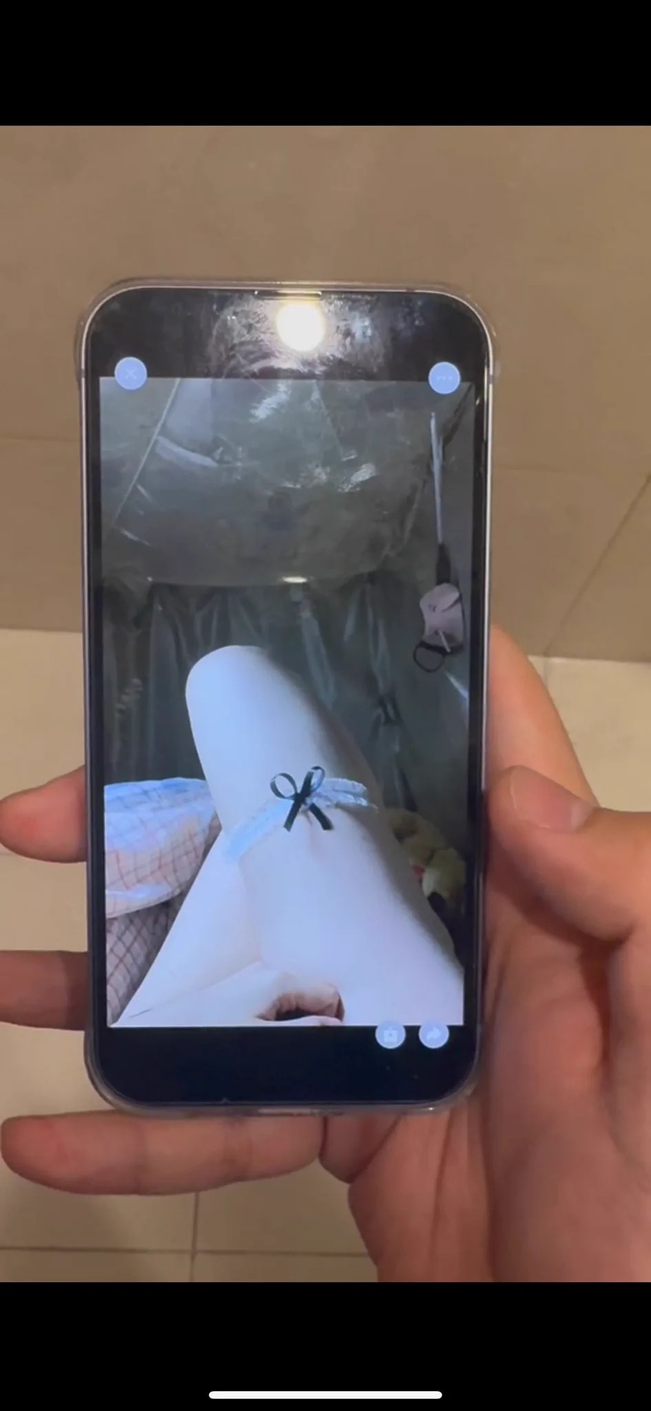 和兄弟喝酒通宵上网后，偷看他手机看见他女友发骚给他发裸照，殊不知她在跟她对象好兄弟聊骚！真的好刺激，有同样经历偷看到哥们和他对象 聊天记录裸照的可以来交流一下！ 还有更多露脸视频照片可以互换！@007share @006share @tbzt2024 @wqganenshi_ #母狗曝光 #兄弟媳妇 #宿舍暴露 #曝光投稿 https://t.co/JLo7NPEVuI