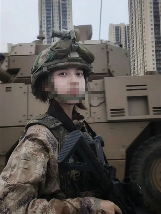 服役的时候啥也没学会，就学会了打手枪😂😂，要试一下吗😁 https://t.co/zFNCyibVEW