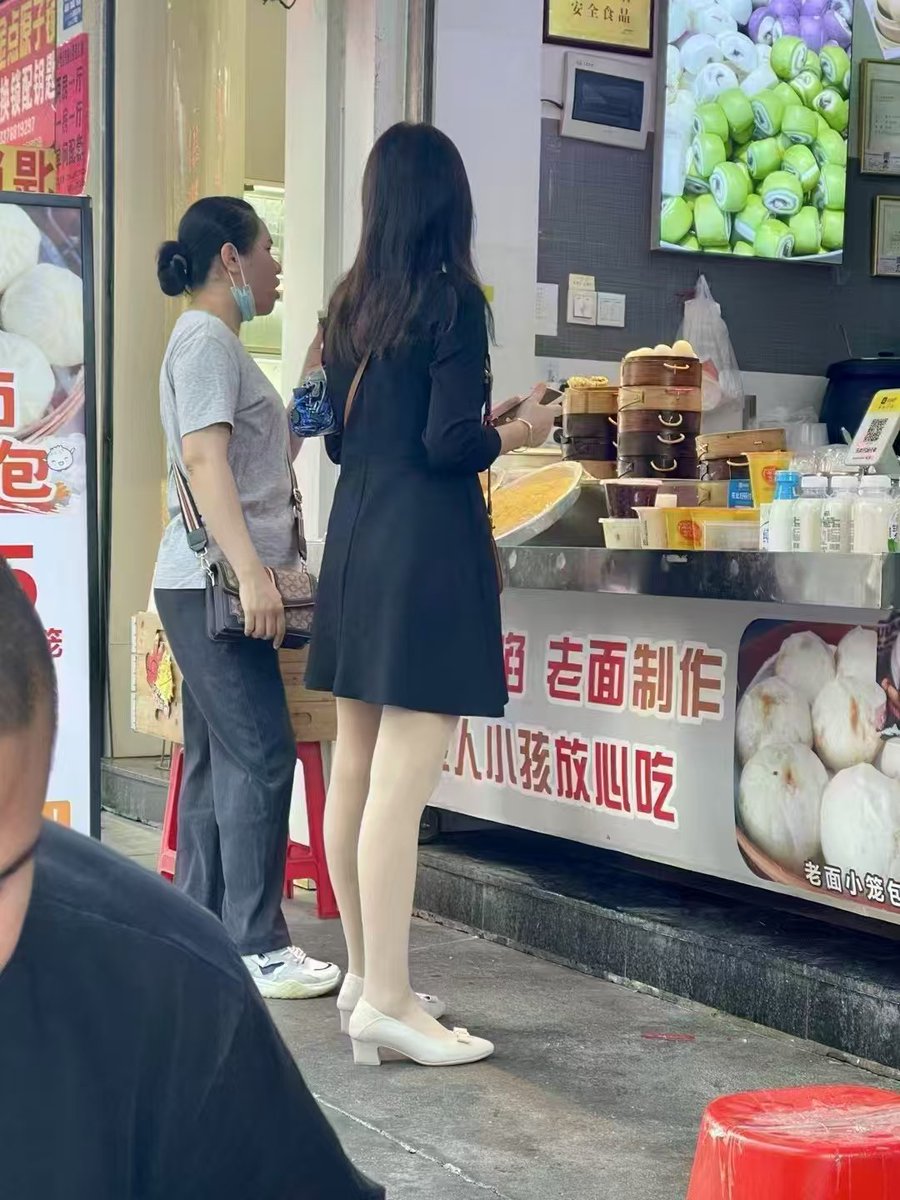 023，呼叫fq，ql。4.30号之前聚会。dn🈶尝。来两三个人开车了。 https://t.co/OZY35vtJBd