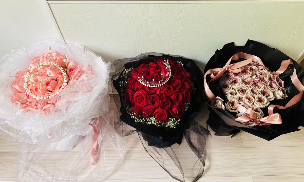 上次一家人一起🎂还是5年前，我们在老去，孩子在独立。多巴胺、内啡肽在持续。谢谢！🙏 https://t.co/NLzkC6PEtI