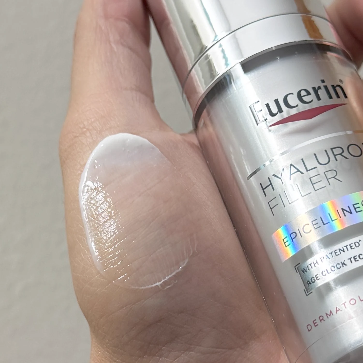 เข้าเลข 3 หัตถการไหน เซรั่มตัวไหนว่ากันแก่กันริ้วรอยคือลองหมด โดยเฉพาะ Eucerin Epicelline® Serum ที่ทางแบรนด์ คิดค้นมาอย่างจริงจังถึง15ปี เพื่อแก้ปัญหาเรื่อง aging อย่างตรงจุดที่สุด ตั้งแต่ออกมาคือใช้มาตลอด หมดไปแล้ว 1 ขวด คือผิวฟูมากกกก หน้าเนียนแบบจับแล้วผิวลื่น ยิ่งทำคู่กับหัตถการ oligio ulthera ใดๆ คือเริ่ดมากกกก