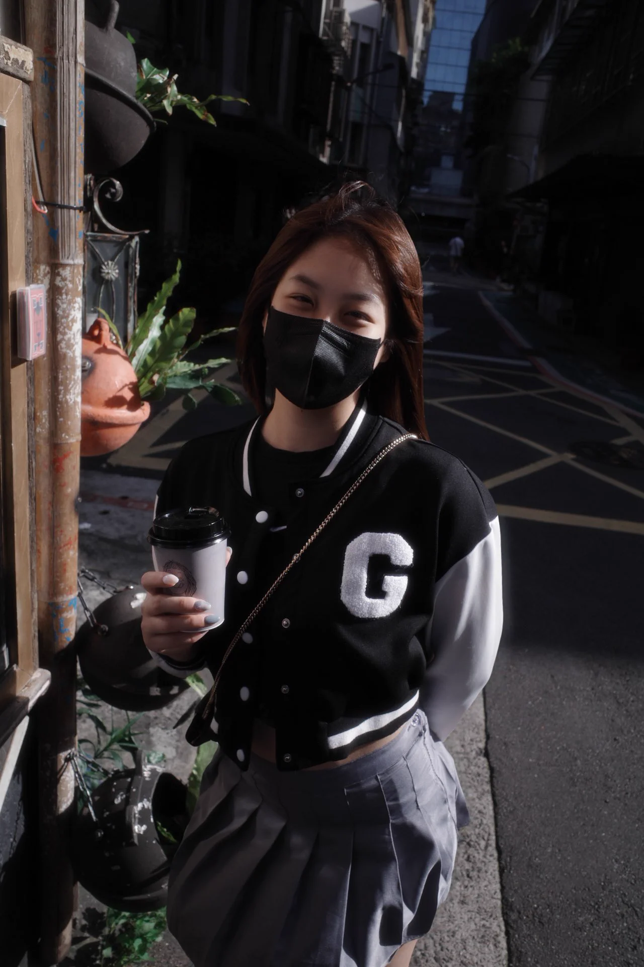制服底下，藏著更多想被發現的秘密🤫 https://t.co/gkcnKZ6Wnt