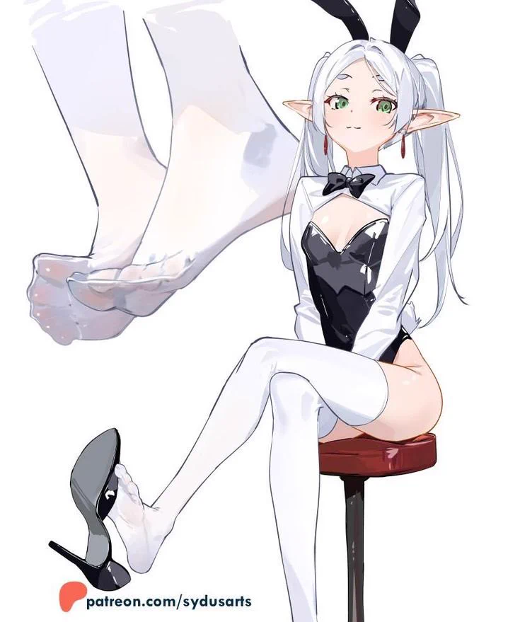 Cosplay vs Art 🤍🖤! How’d I do :3?.Frieren bunny art by @SydusArts 🥺💕💕💕 https://t.co/ylyneSlHHY