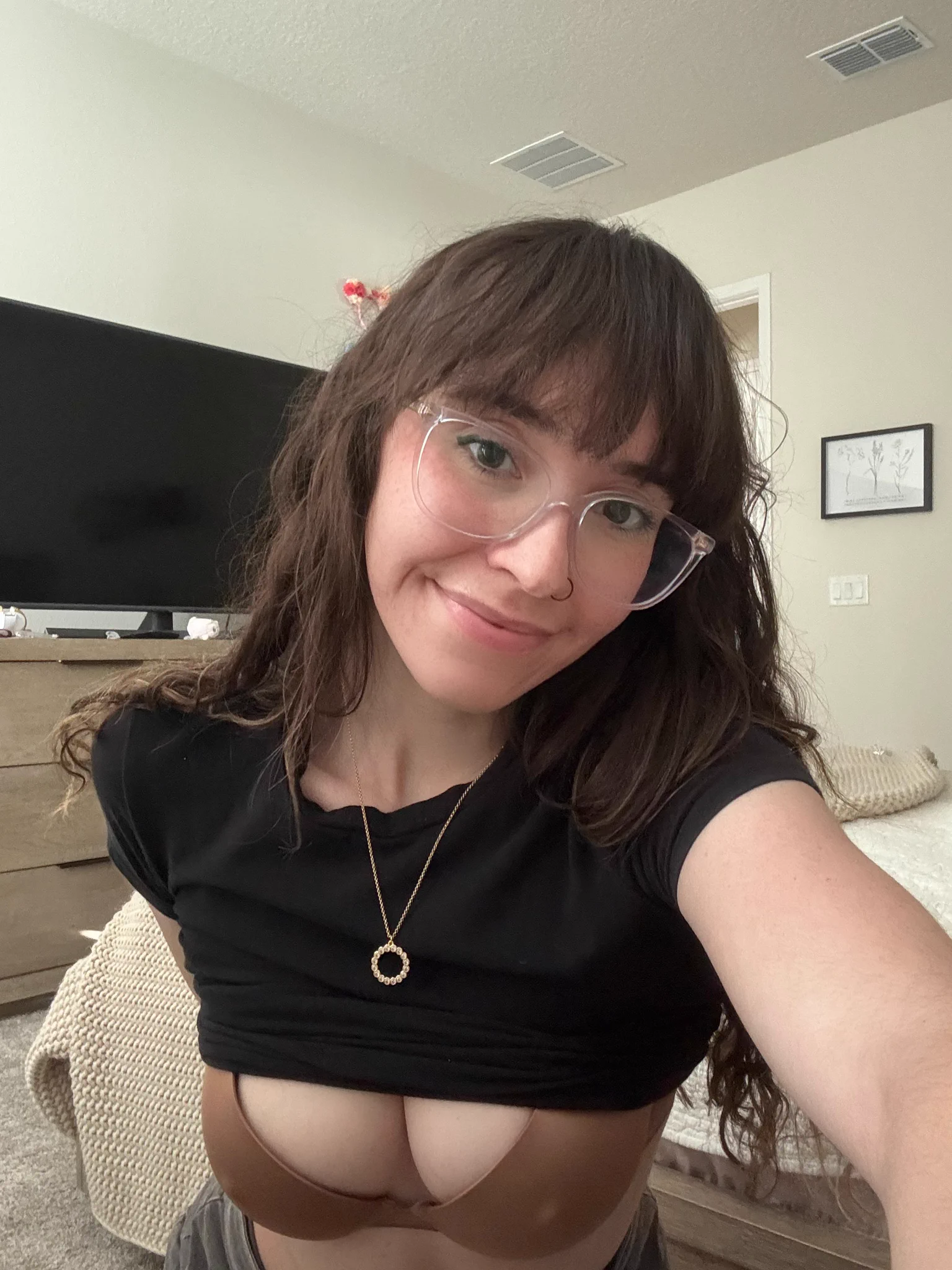 my eyes are up here https://t.co/yWBrHtKlZc