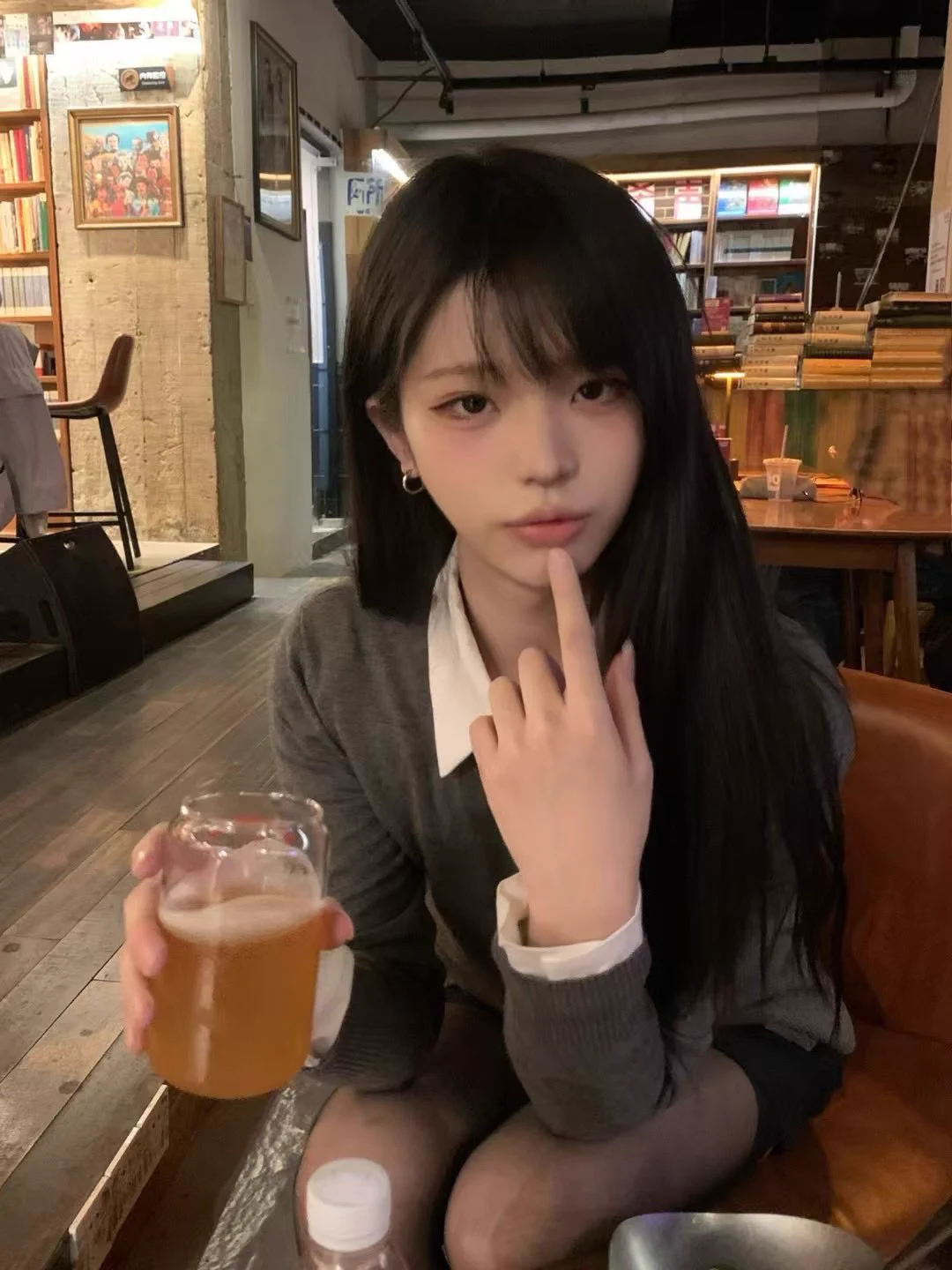 小狗盯着妈妈看干嘛
#男娘 #四爱 https://t.co/MlwJGQKzNU