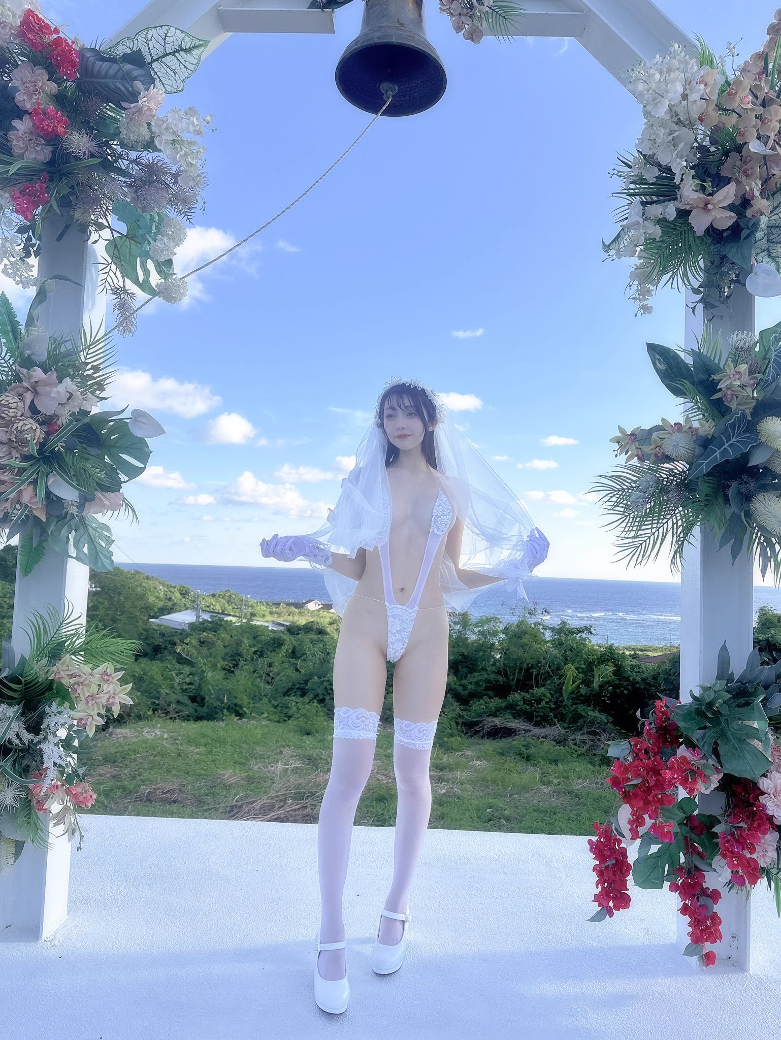 ヤバ花嫁すぎない？？？🤣1st📀発売まであと29日🩱 https://t.co/EjOKDsfeh8
