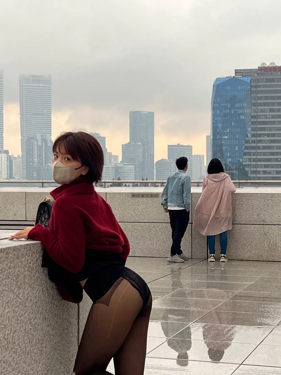 粉丝说我保守 但又喜欢真性情的我 我这还保守 你们是想让我奔放到合何种地步 https://t.co/9NARlMtoMy