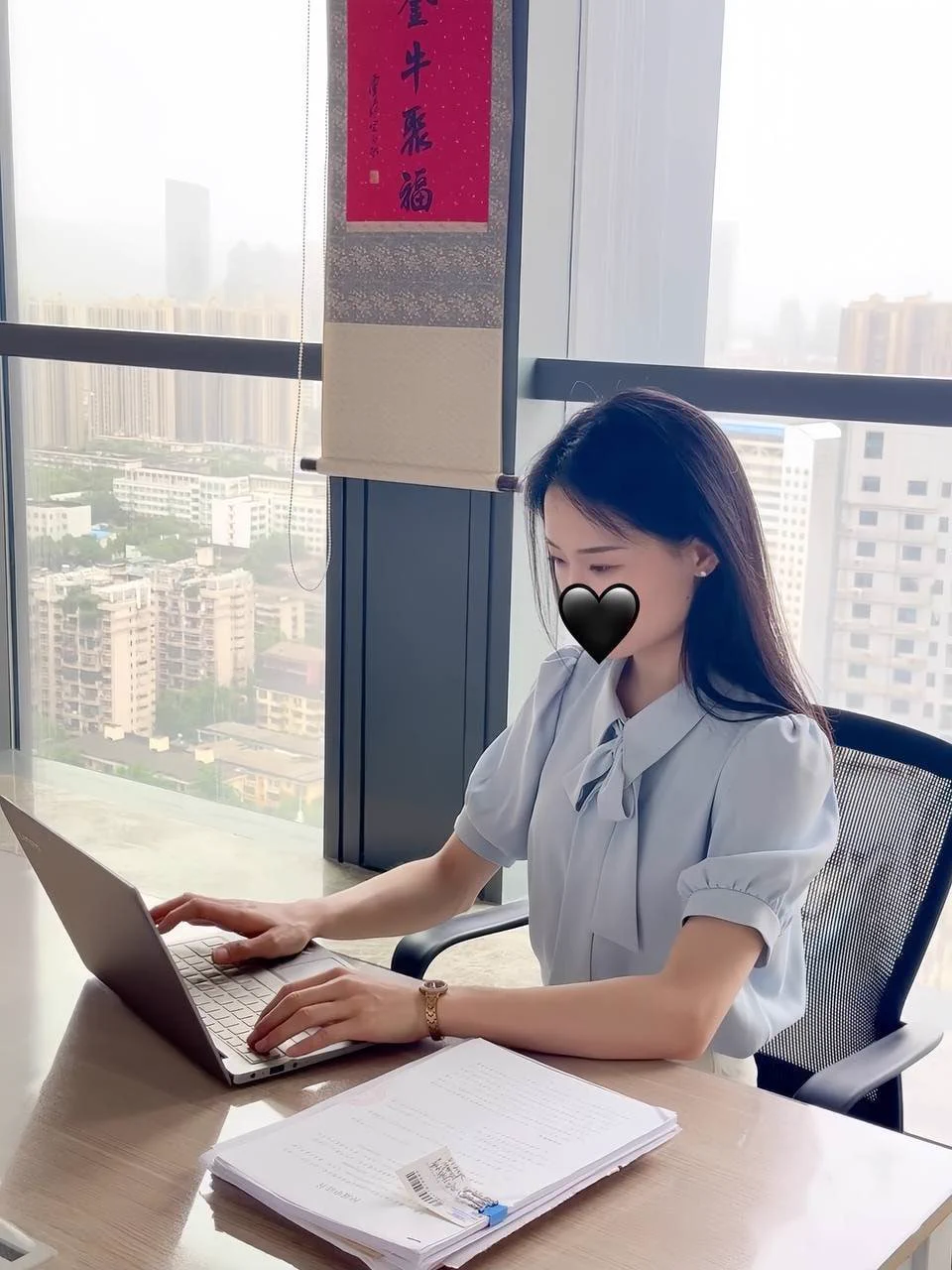 我平时上班的时候还好吧？乖巧的很。今天突然一个男同事问我 “听说女孩子越乖巧越反差？？？” 这话问的把我搞懵了。。。要是他知道我推特怎么玩，会怎么样的想法？？？ https://t.co/mAkKkPJJUd