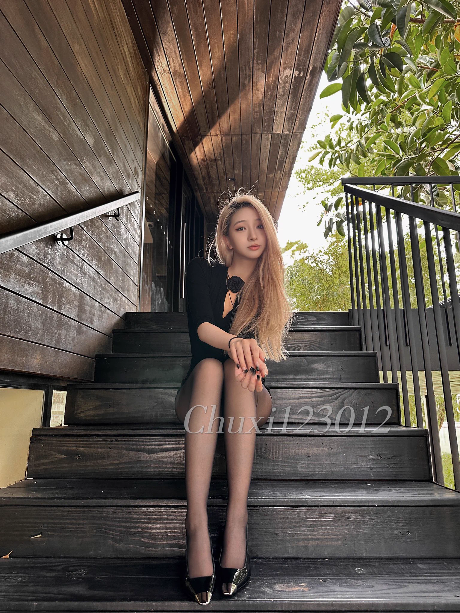 黑丝 高跟 脚 鞋底，评论告诉我你选哪个？#女s #高跟黑丝 #女性崇拜 #恋足 https://t.co/LQOJrgqWo2